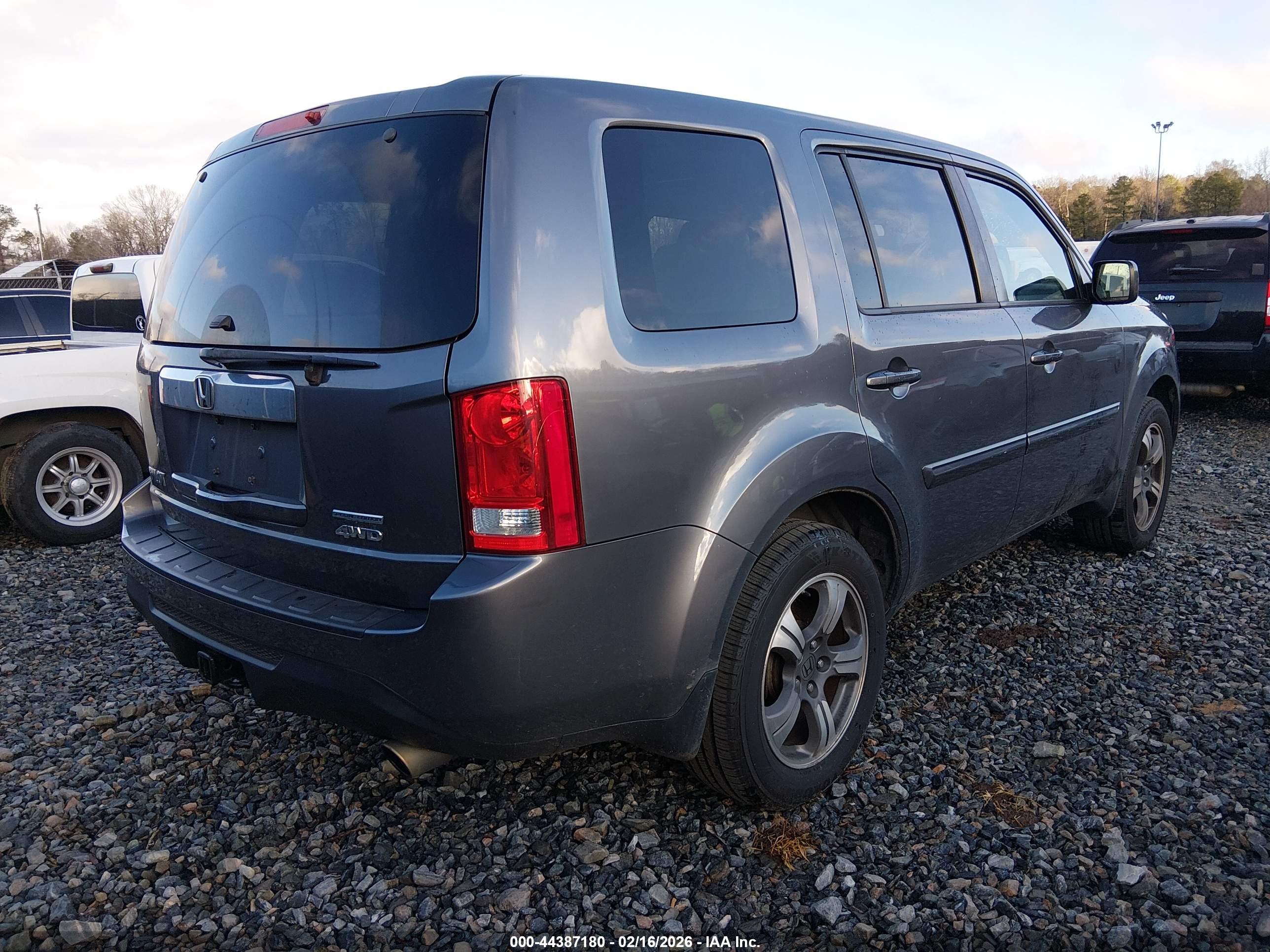 HONDA PILOT image 4