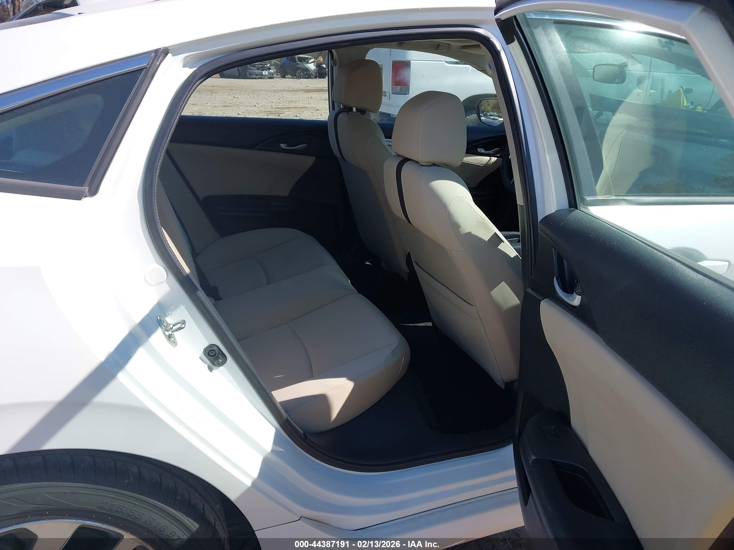 HONDA CIVIC image 8