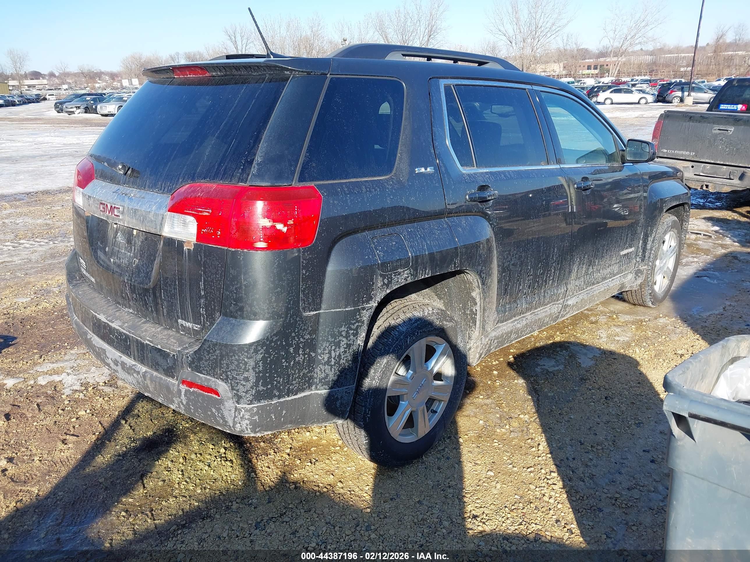 GMC TERRAIN image 4