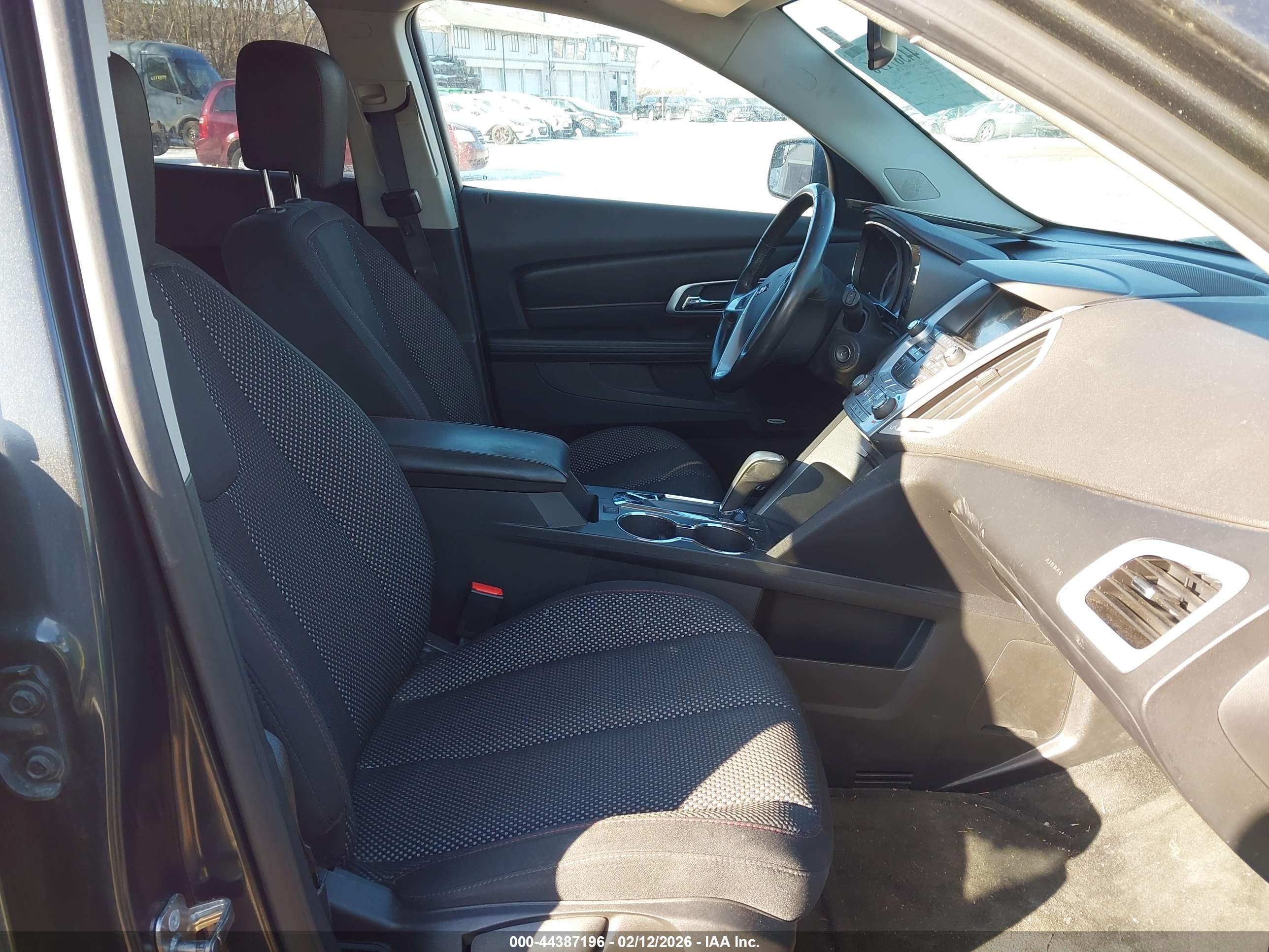 GMC TERRAIN image 5