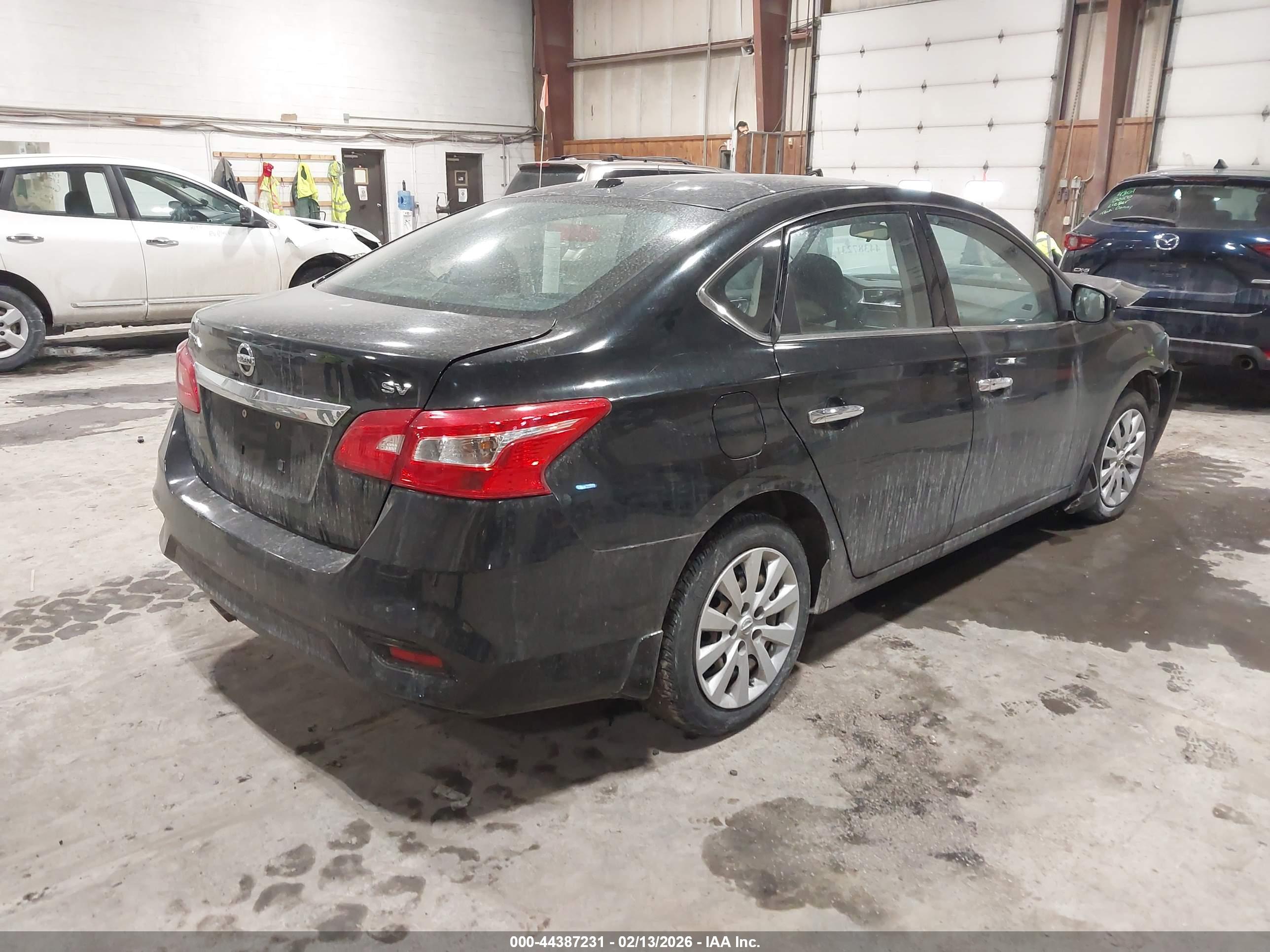 NISSAN SENTRA image 4