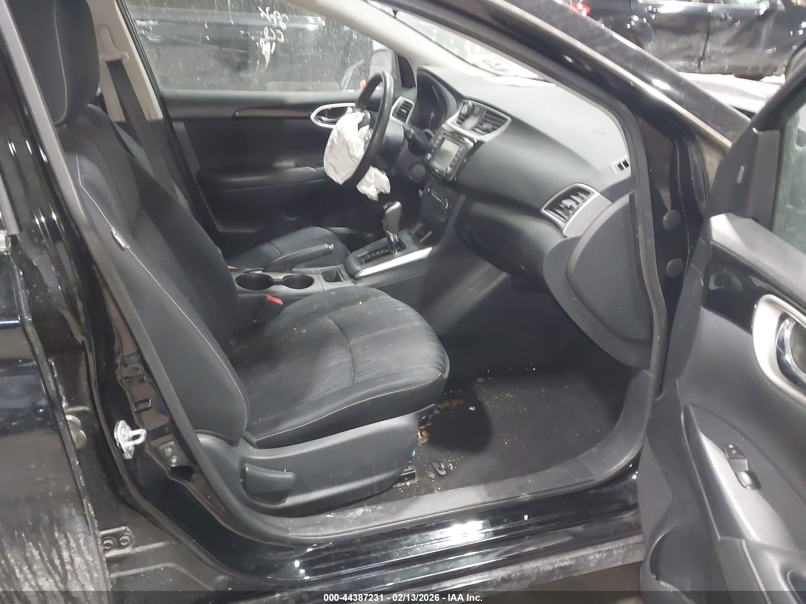 NISSAN SENTRA image 5