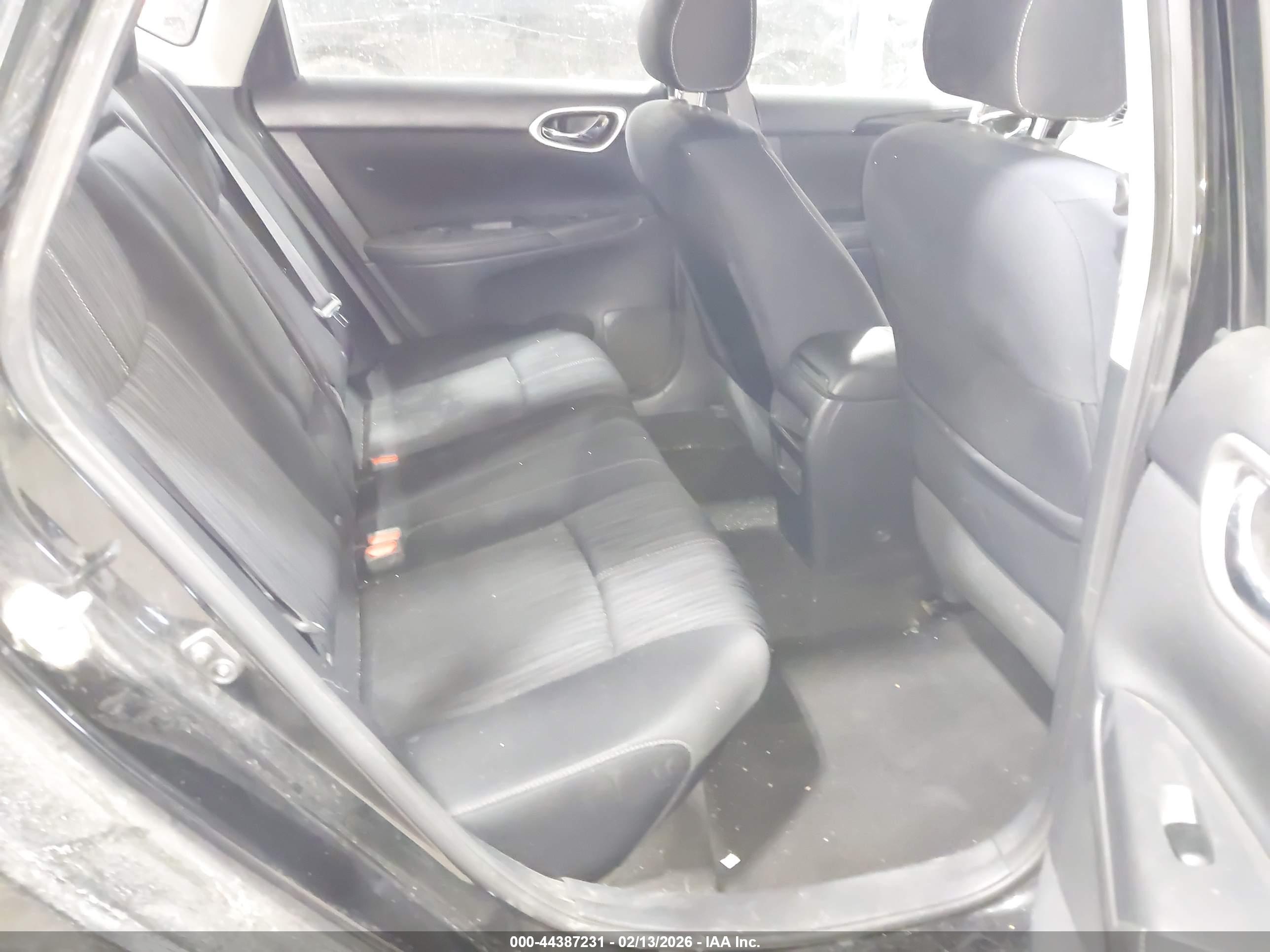 NISSAN SENTRA image 8