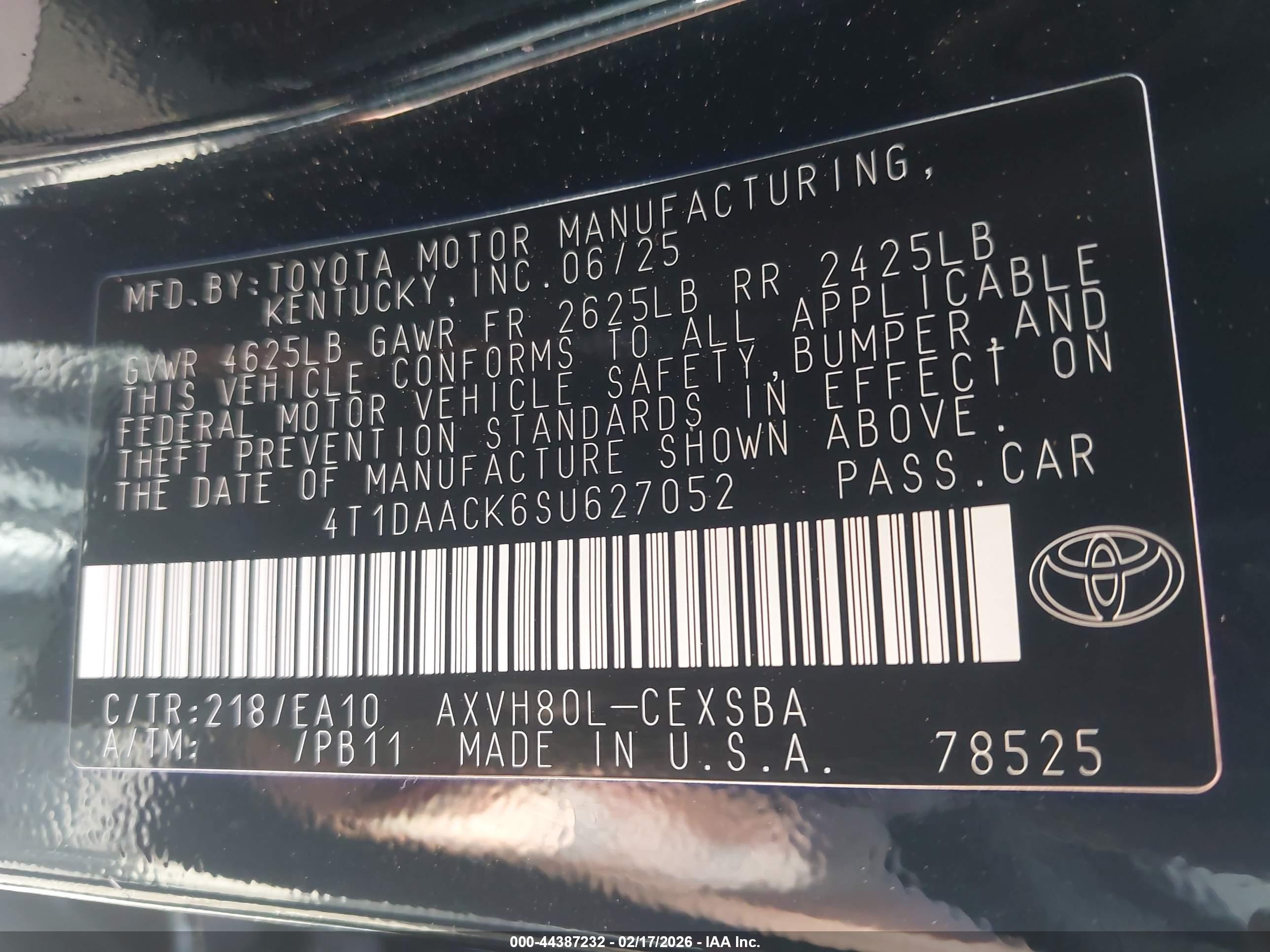 TOYOTA CAMRY image 9