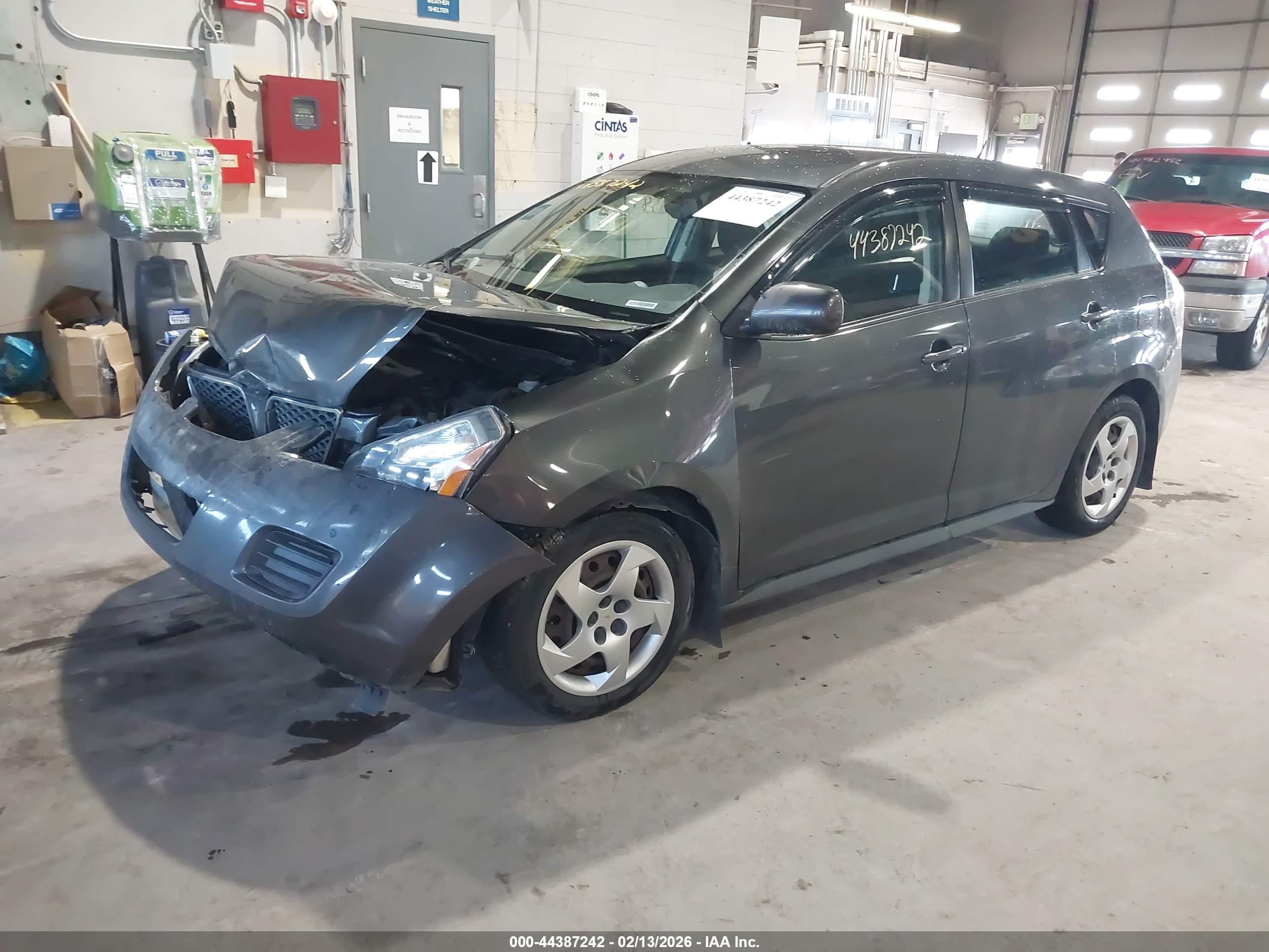 PONTIAC VIBE image 2