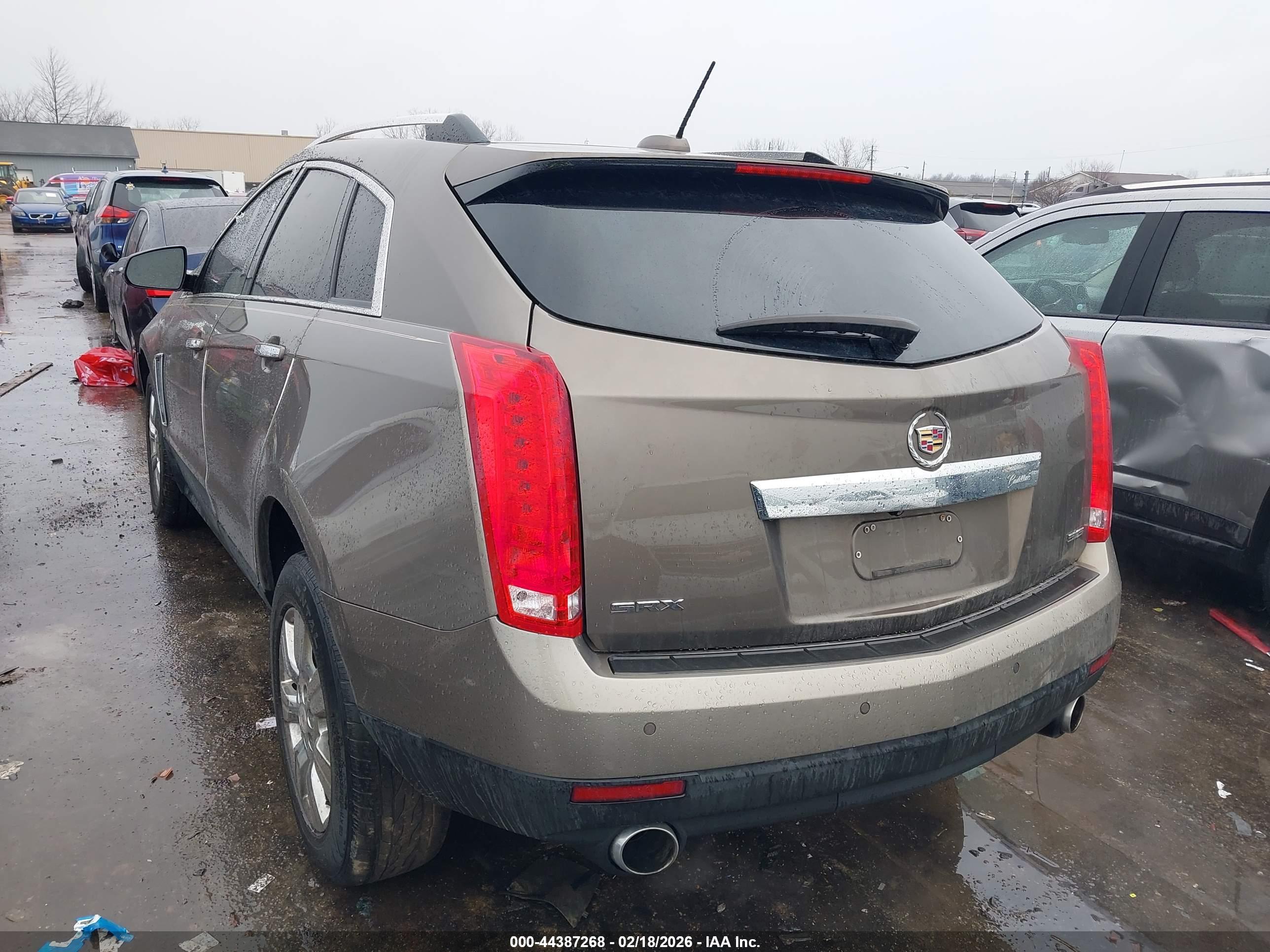 CADILLAC SRX image 3