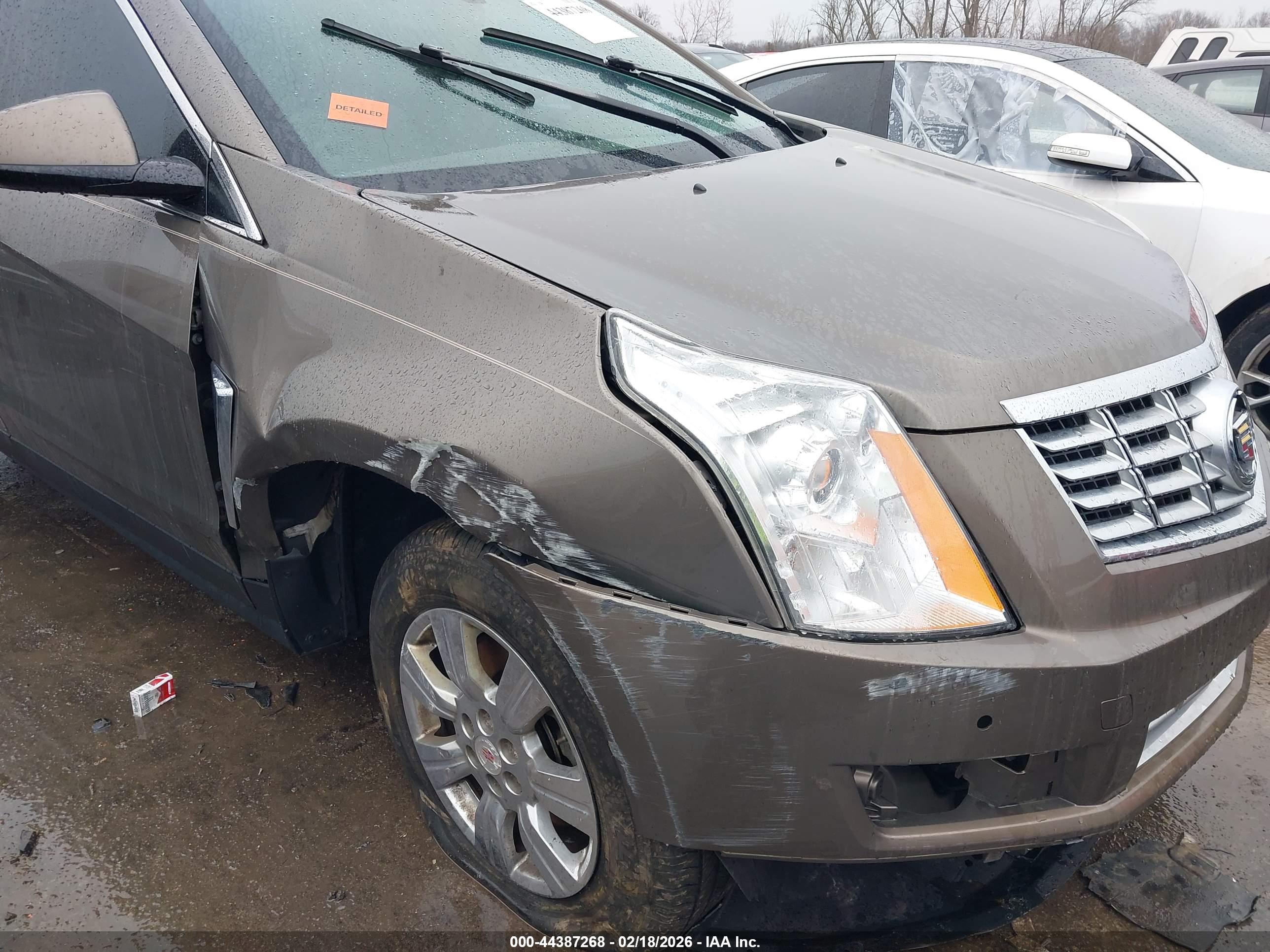 CADILLAC SRX image 6
