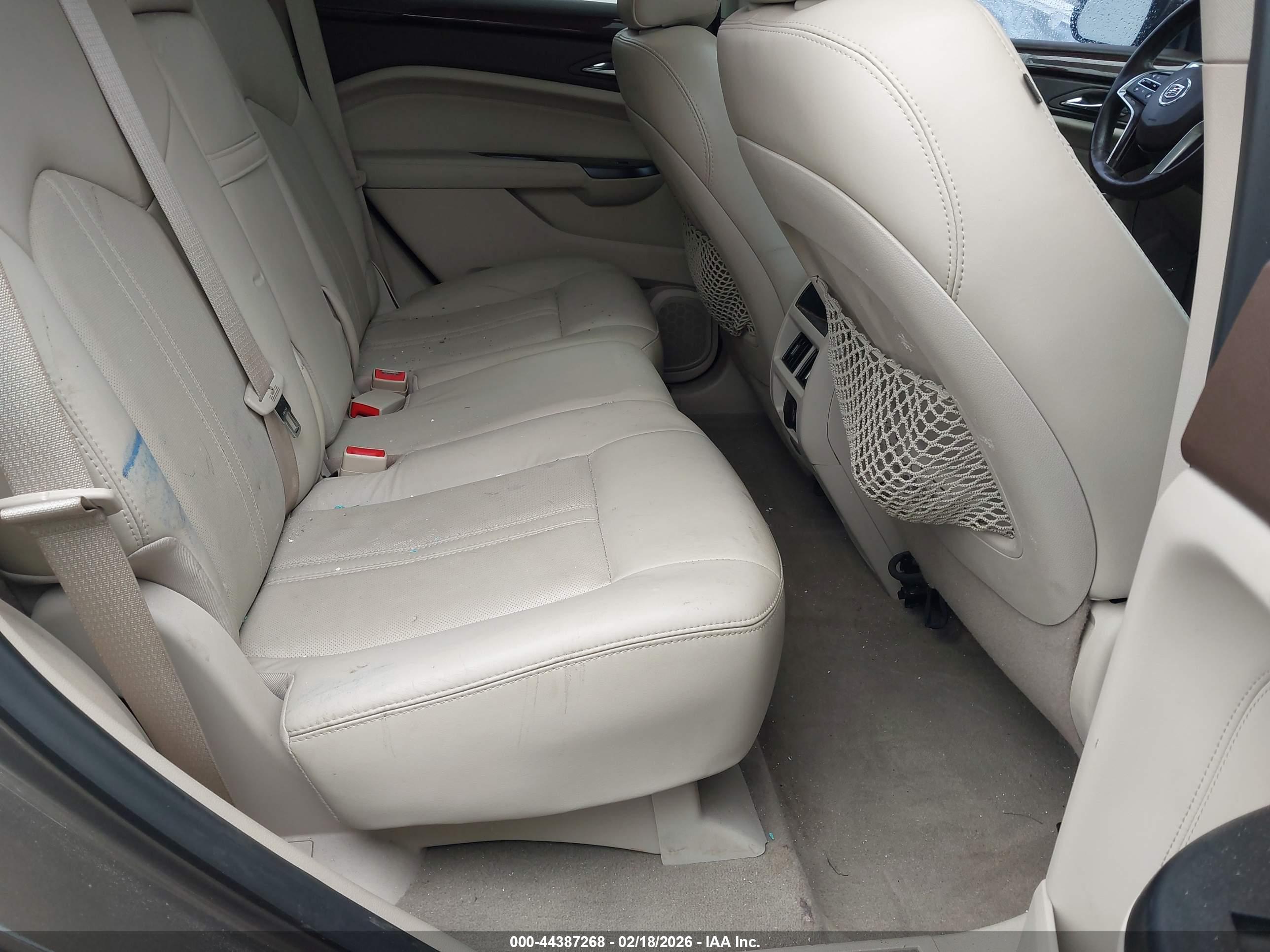 CADILLAC SRX image 8