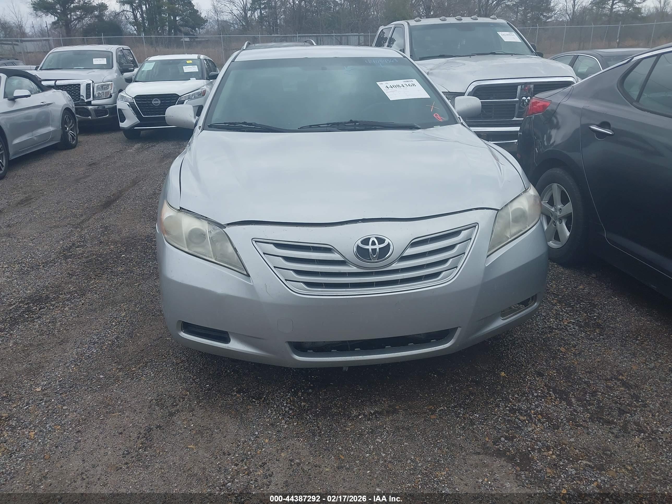 TOYOTA AVALON image 6
