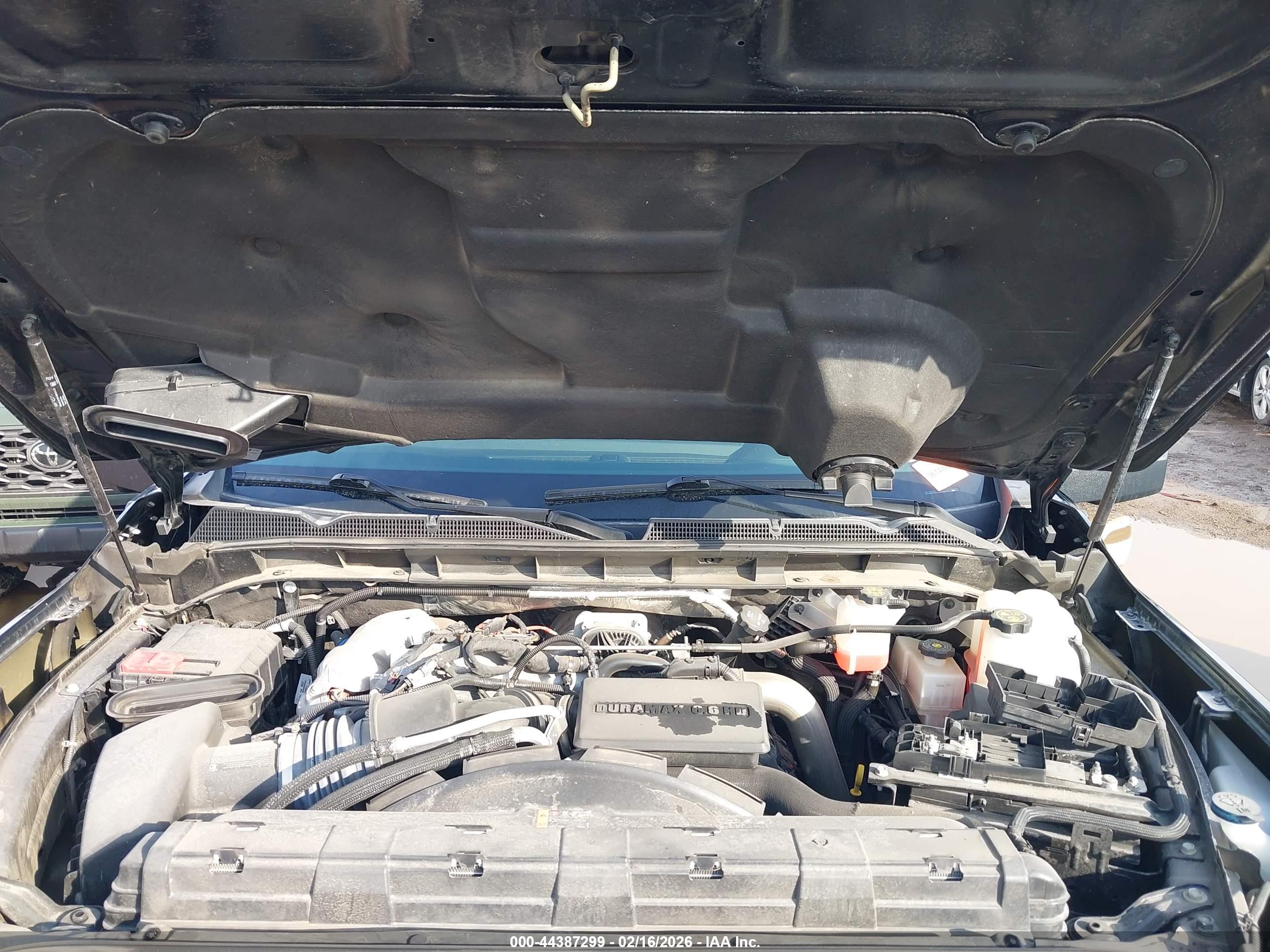 GMC SIERRA image 10