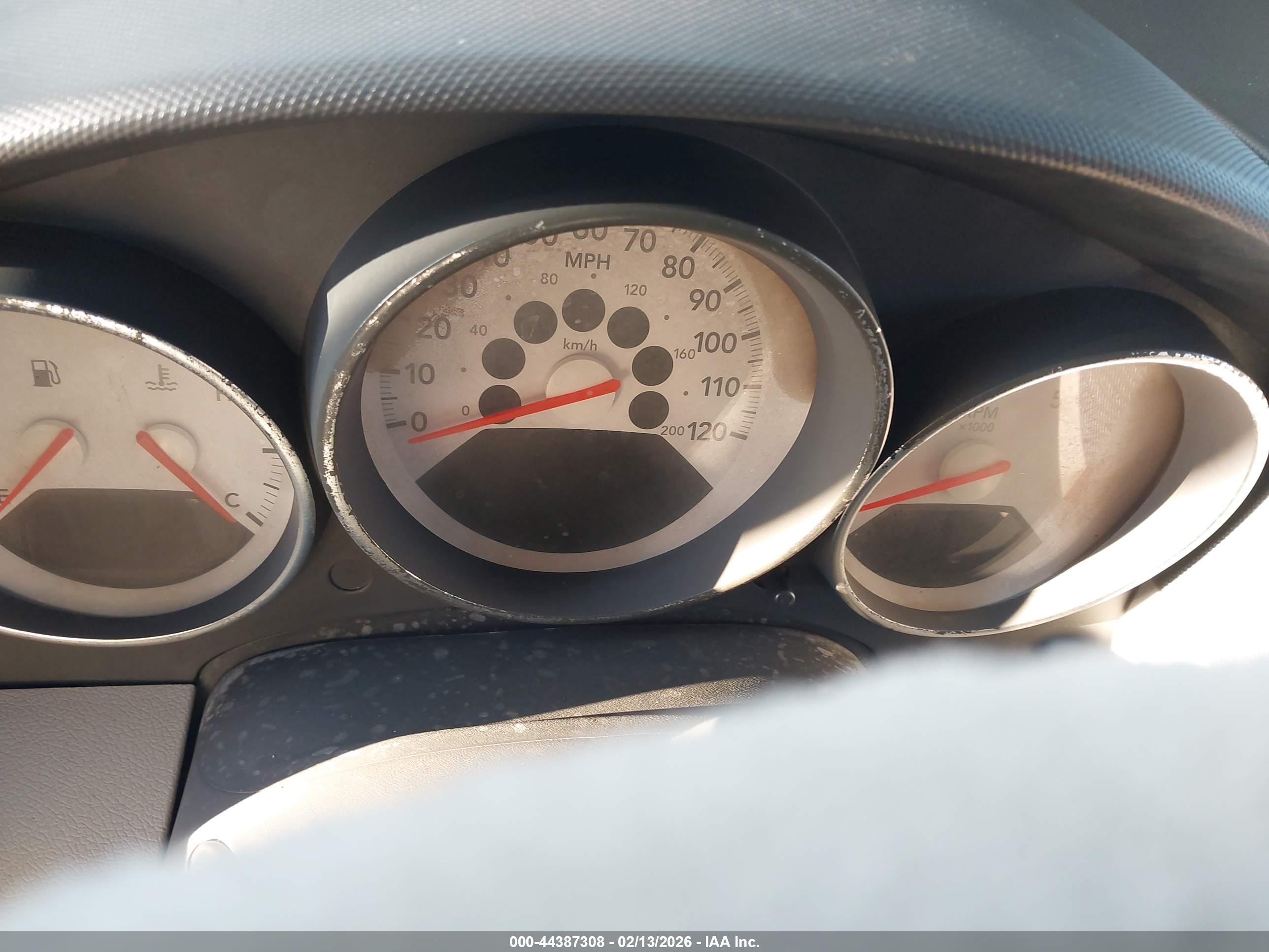 DODGE CALIBER image 7