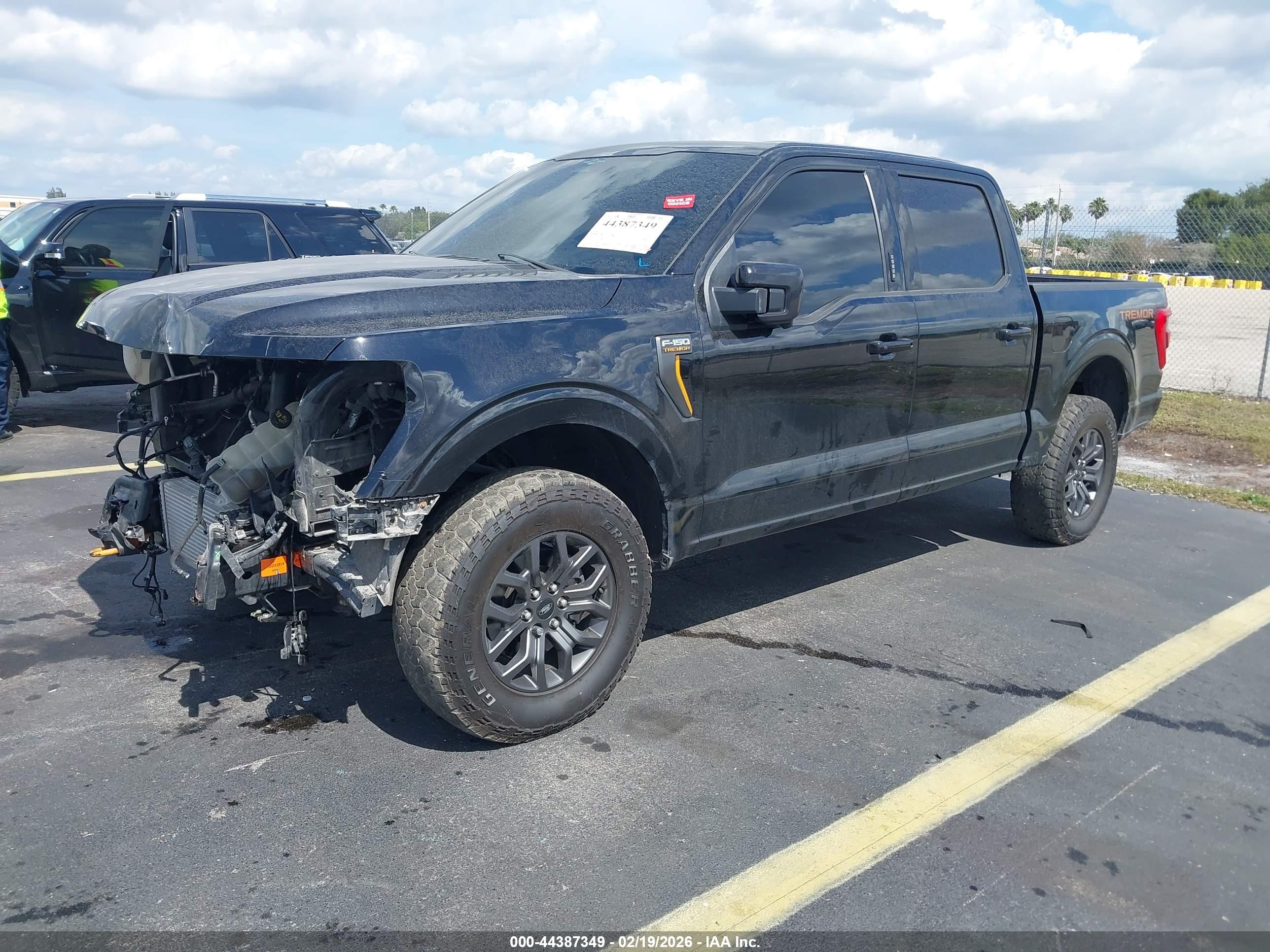 FORD F-150 image 2