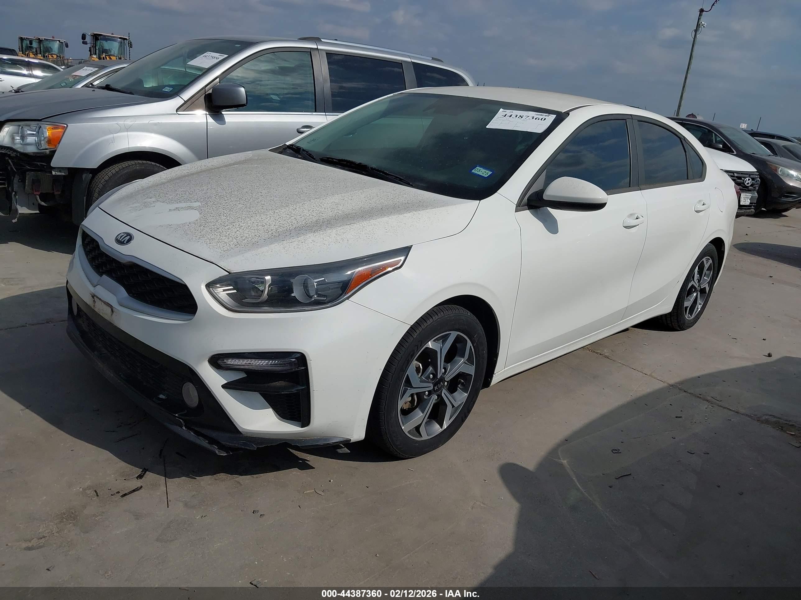 KIA FORTE image 2