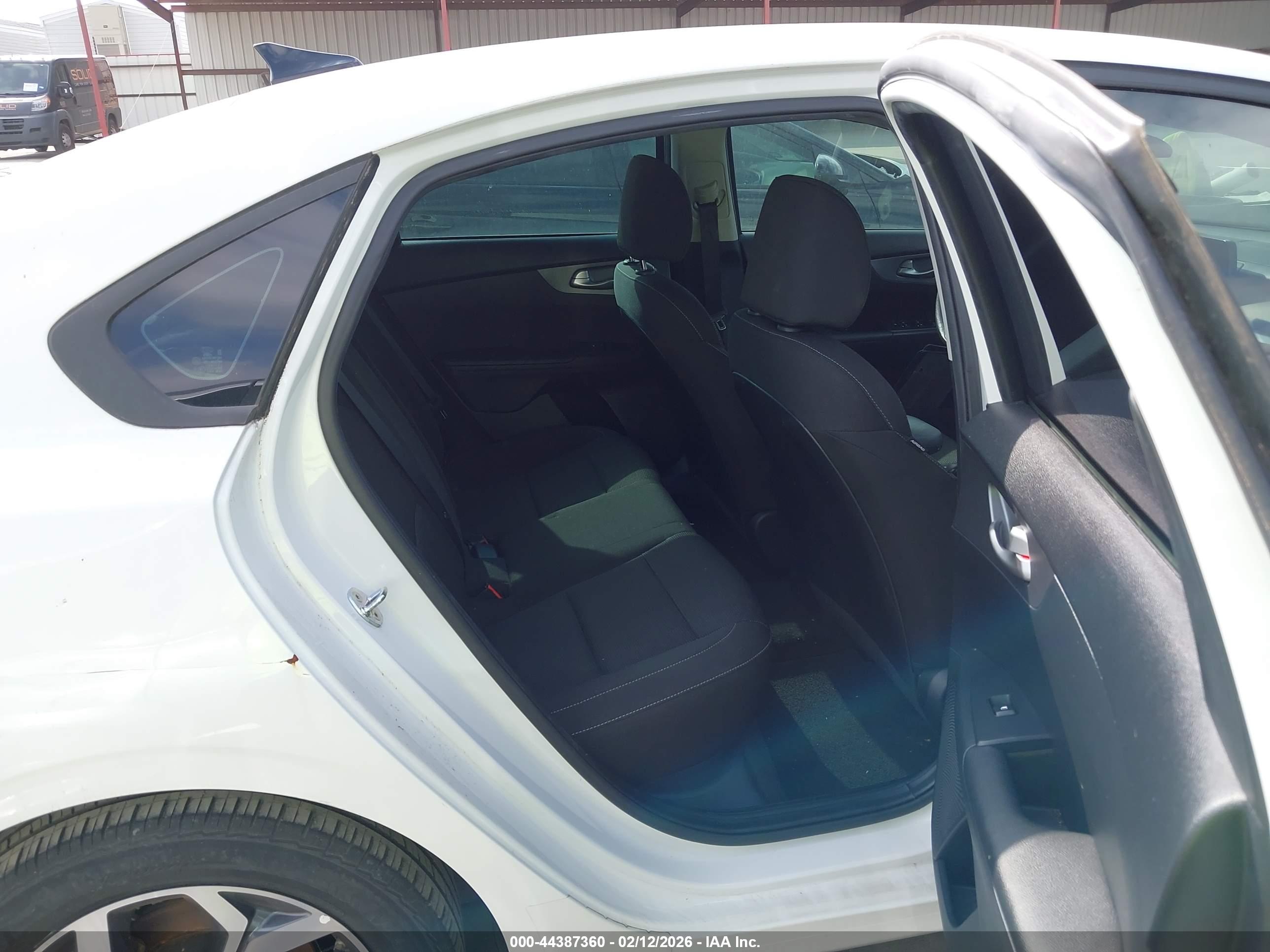 KIA FORTE image 8