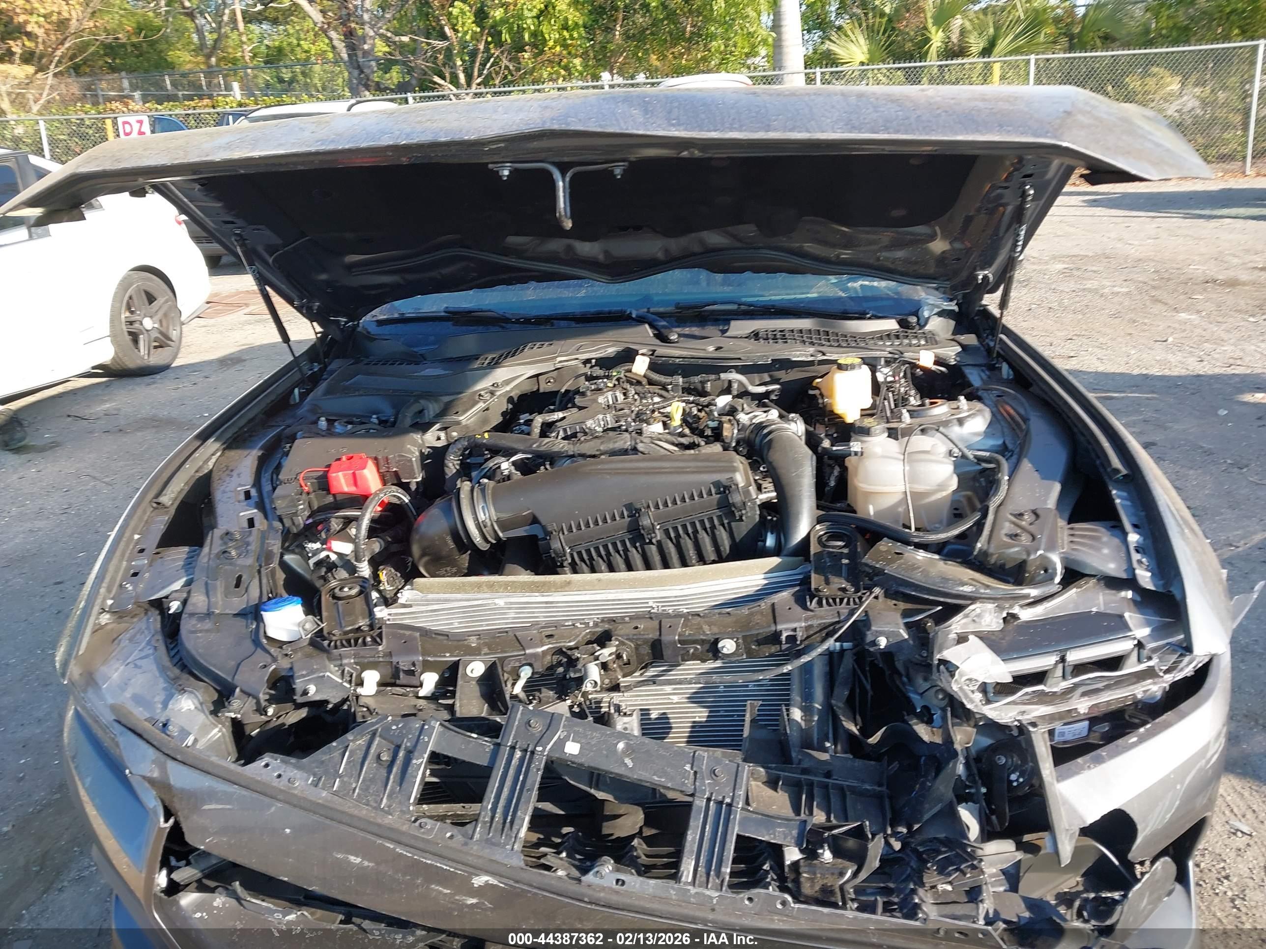 FORD MUSTANG image 10