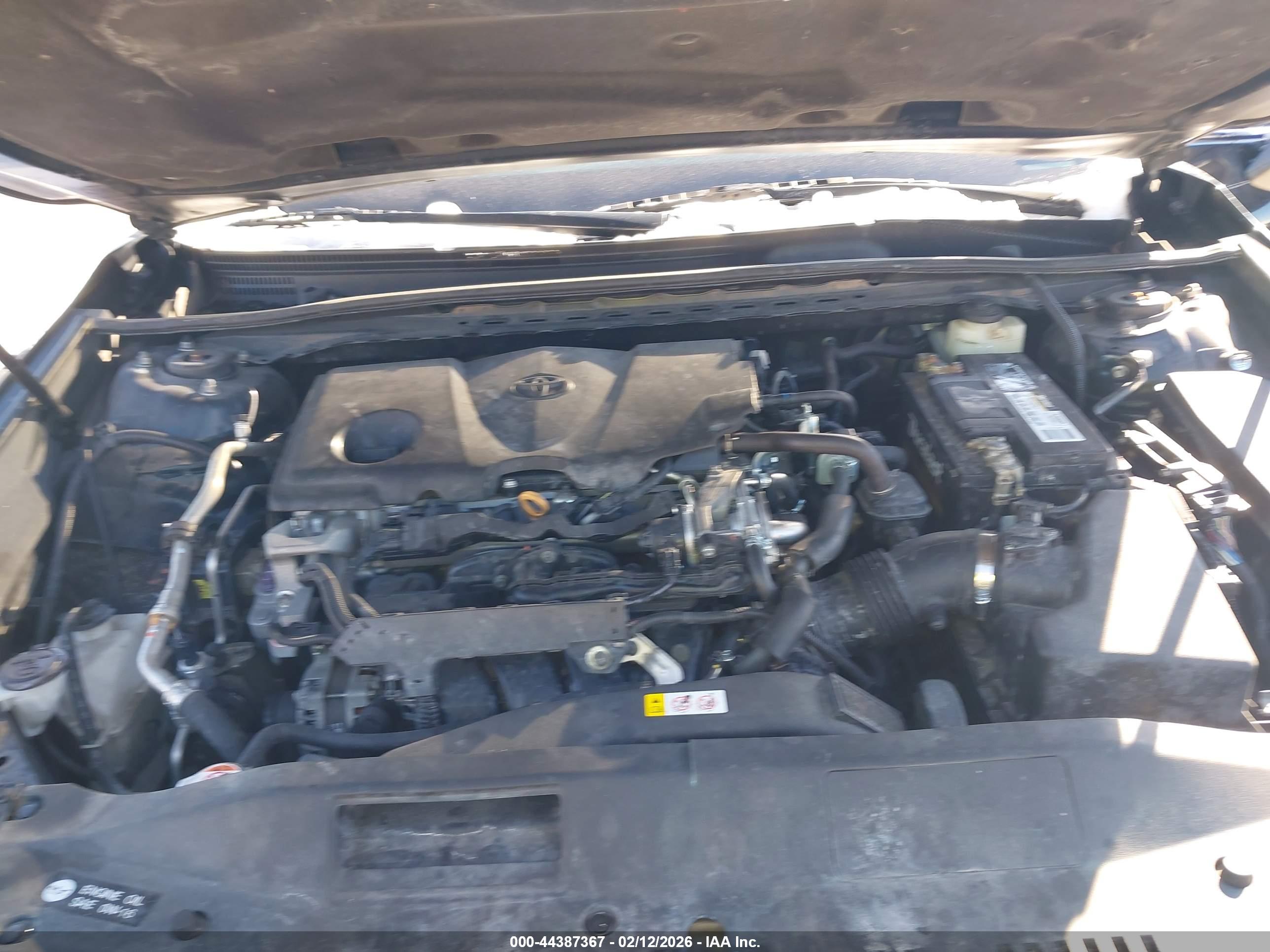 TOYOTA CAMRY image 10