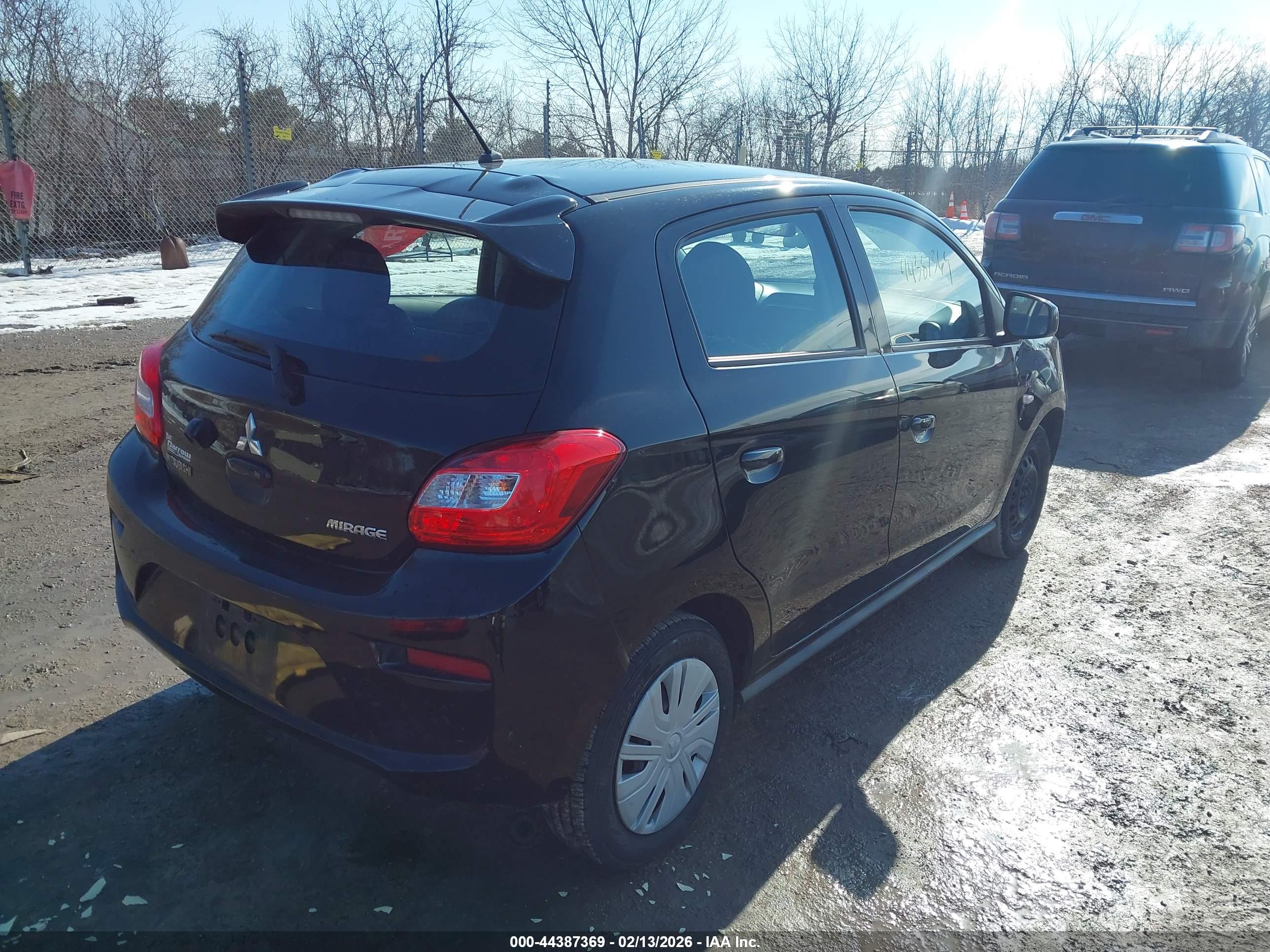 MITSUBISHI MIRAGE image 4