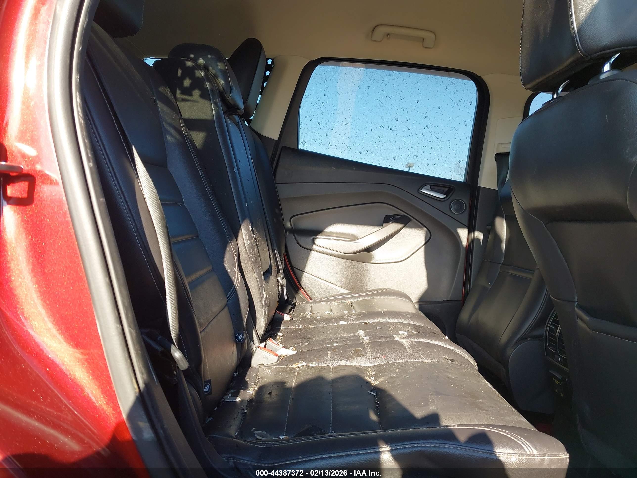 FORD ESCAPE image 8