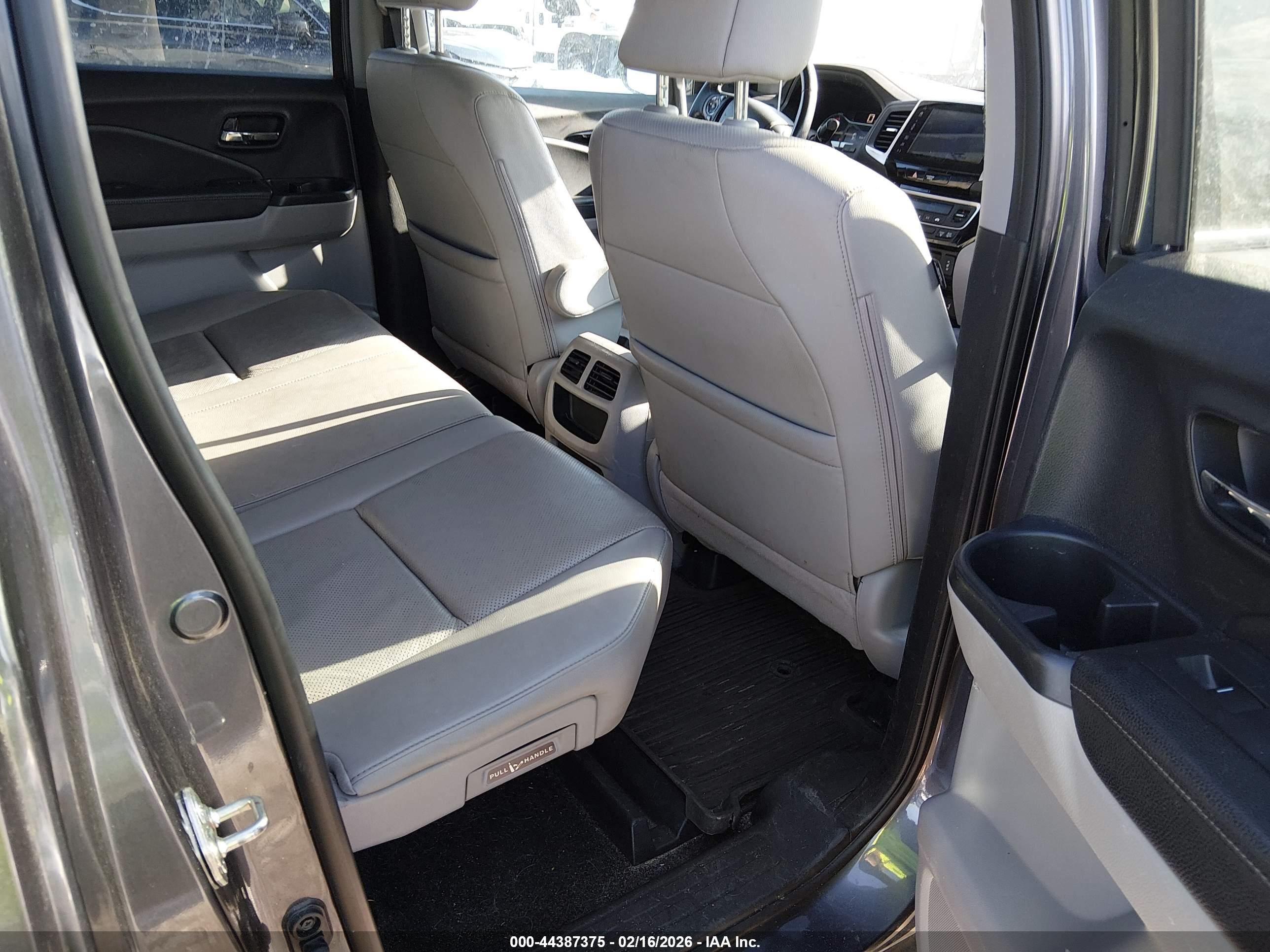 HONDA RIDGELINE image 8