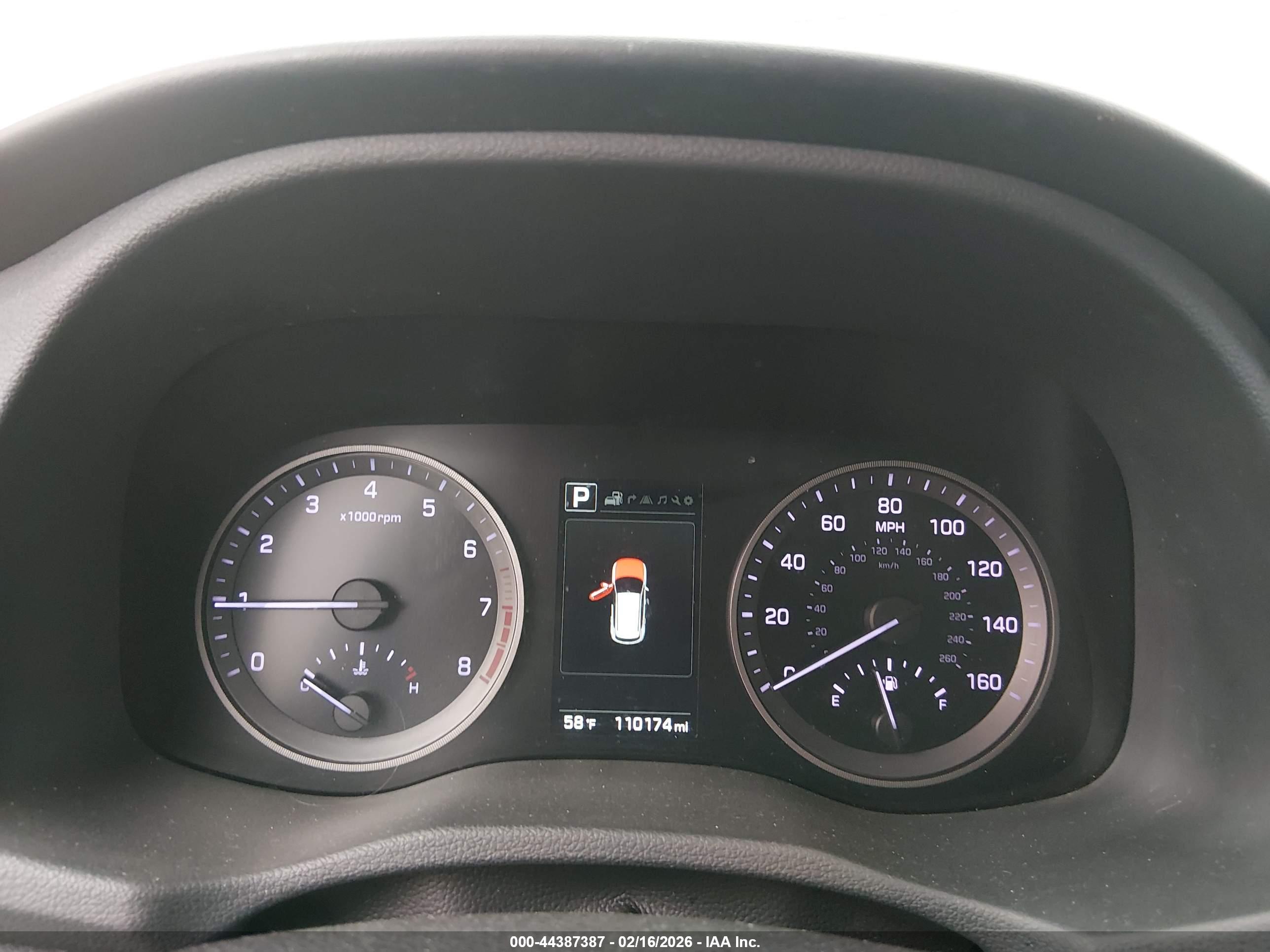 HYUNDAI TUCSON image 7