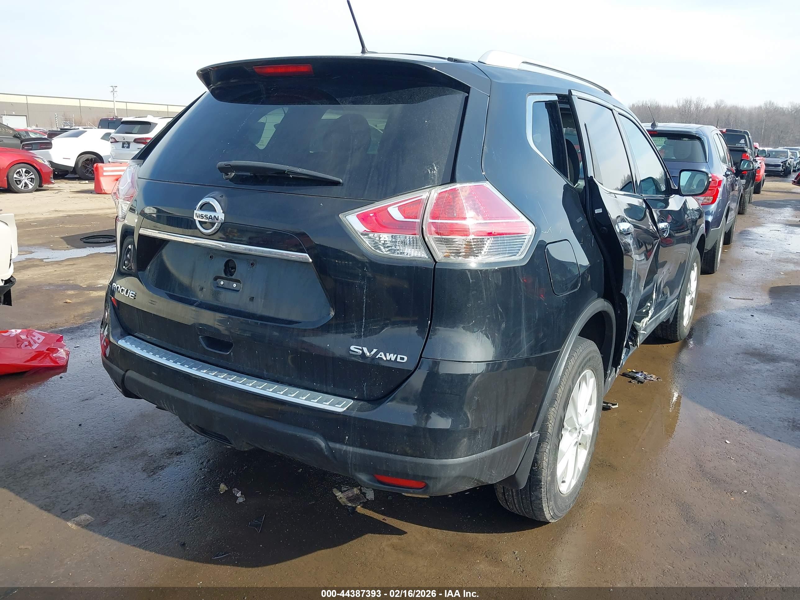NISSAN ROGUE image 4