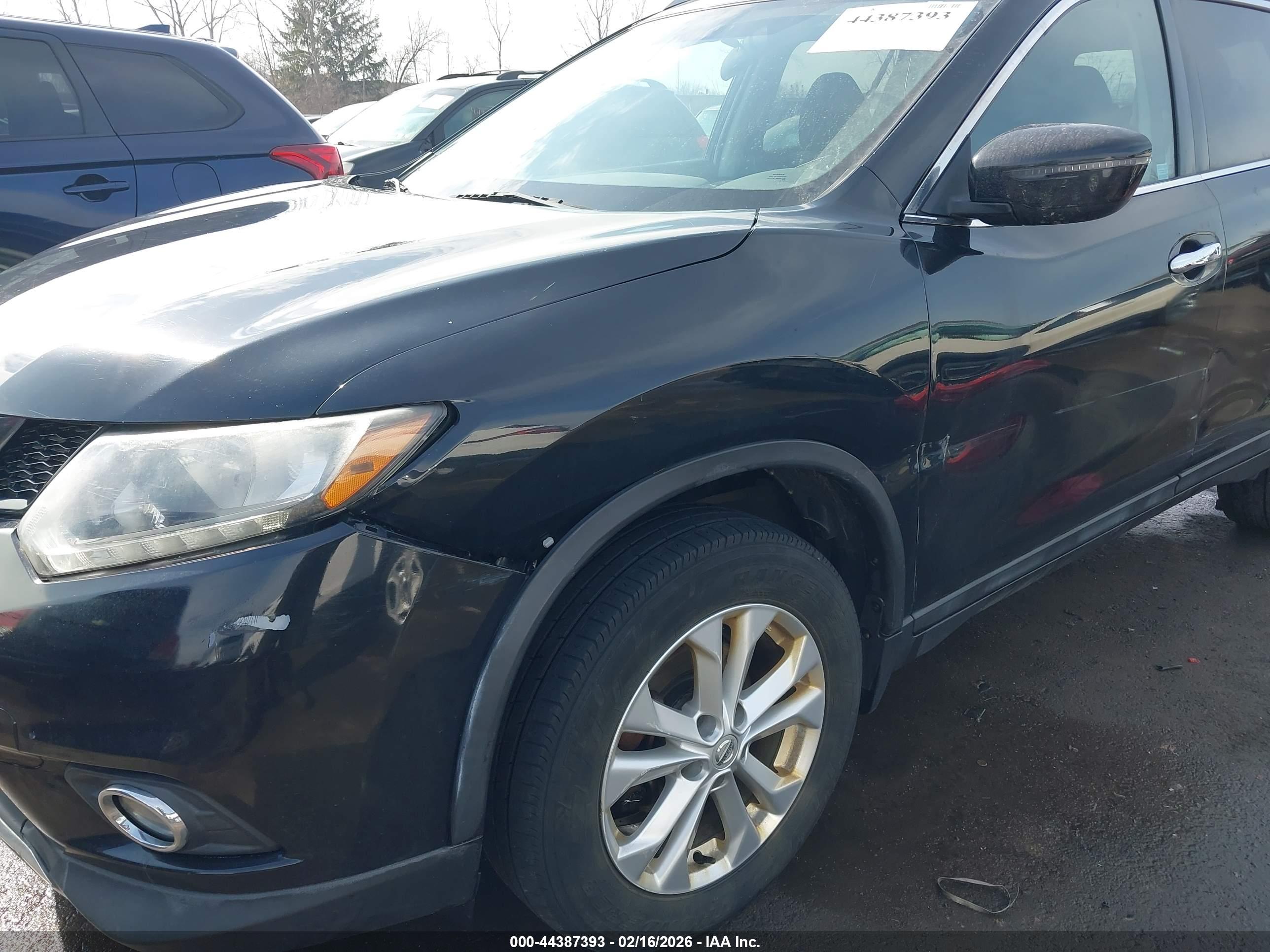NISSAN ROGUE image 6