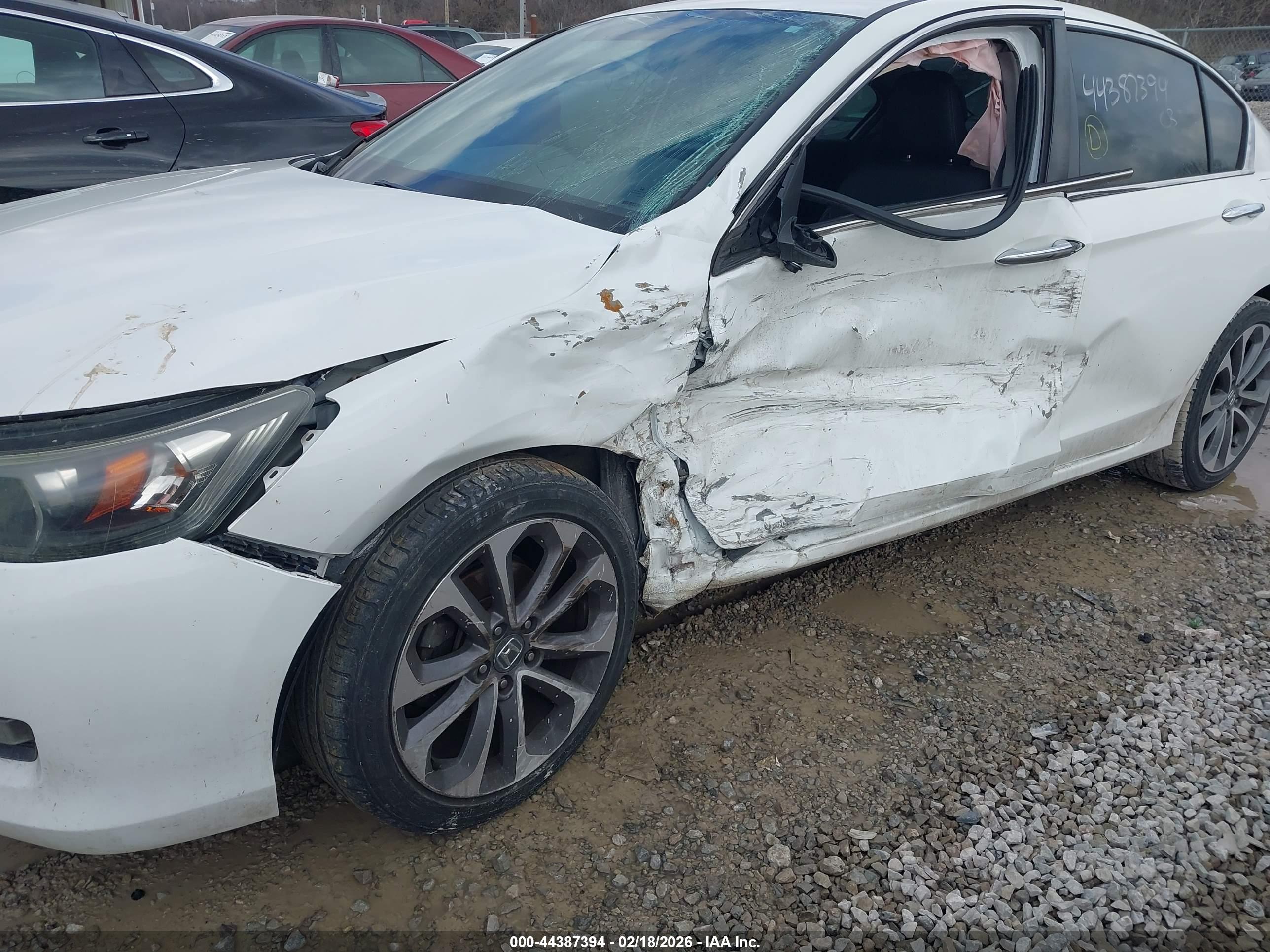 HONDA ACCORD image 6
