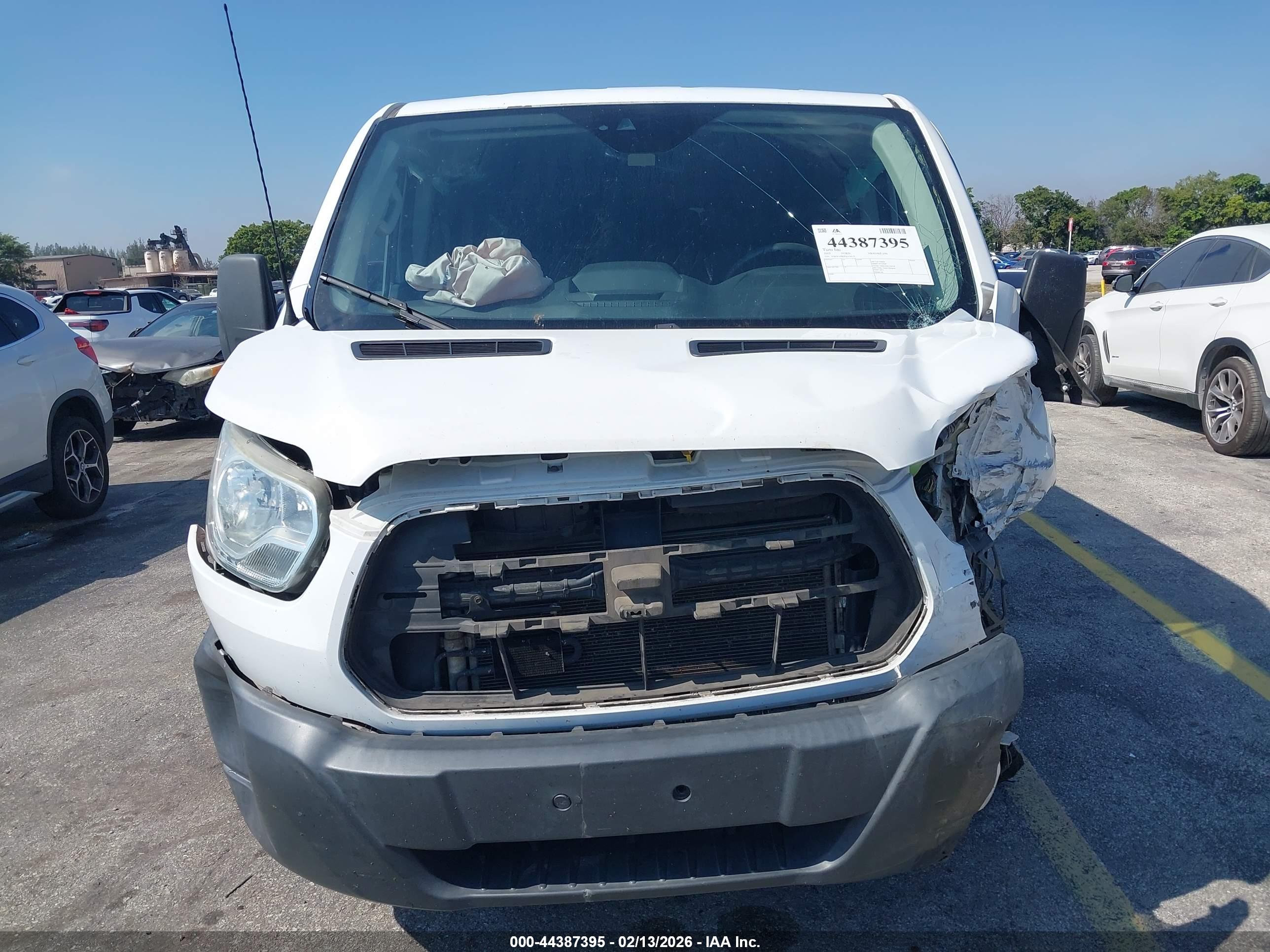 FORD TRANSIT-350 image 6