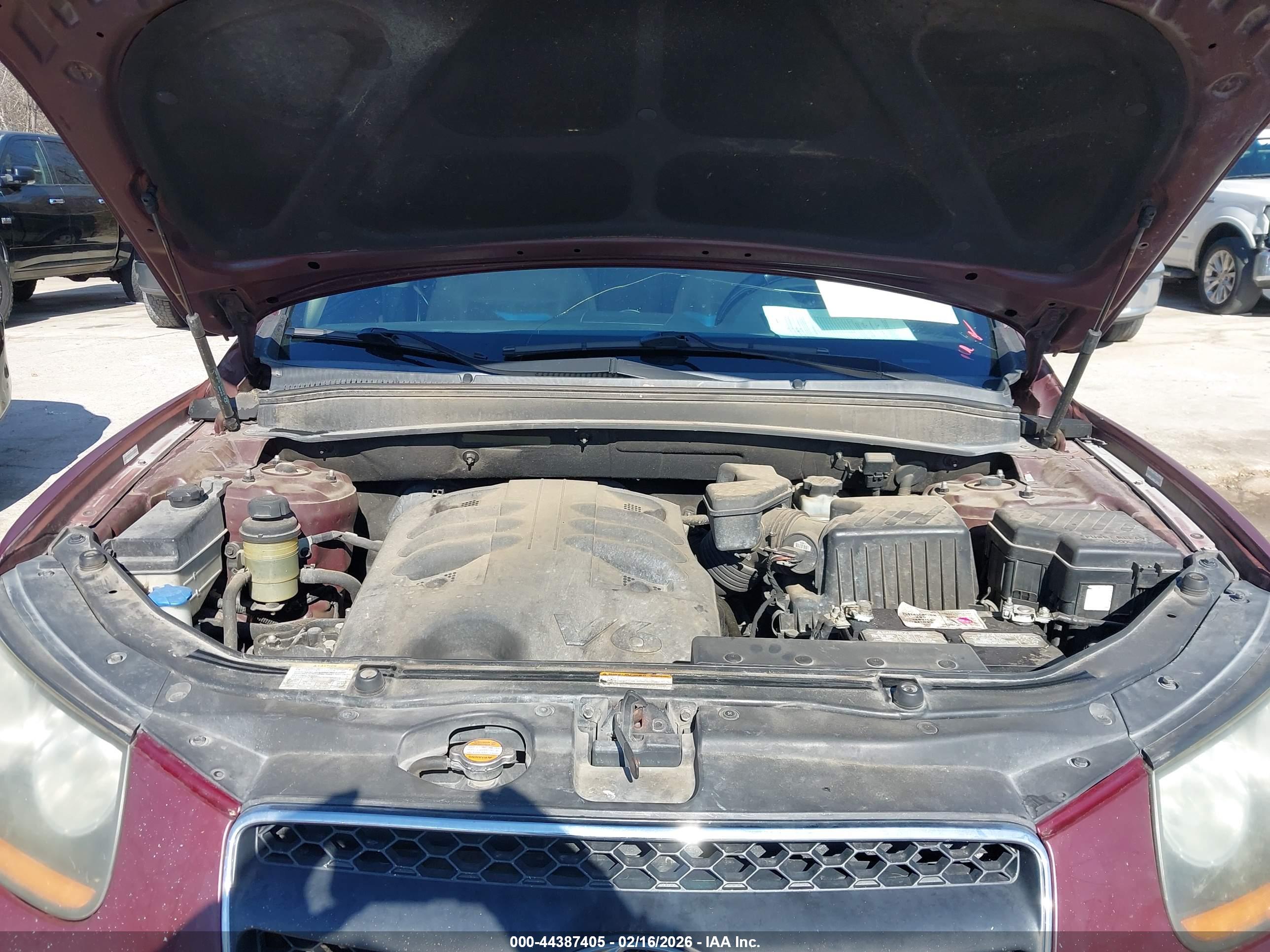 HYUNDAI SANTA image 10
