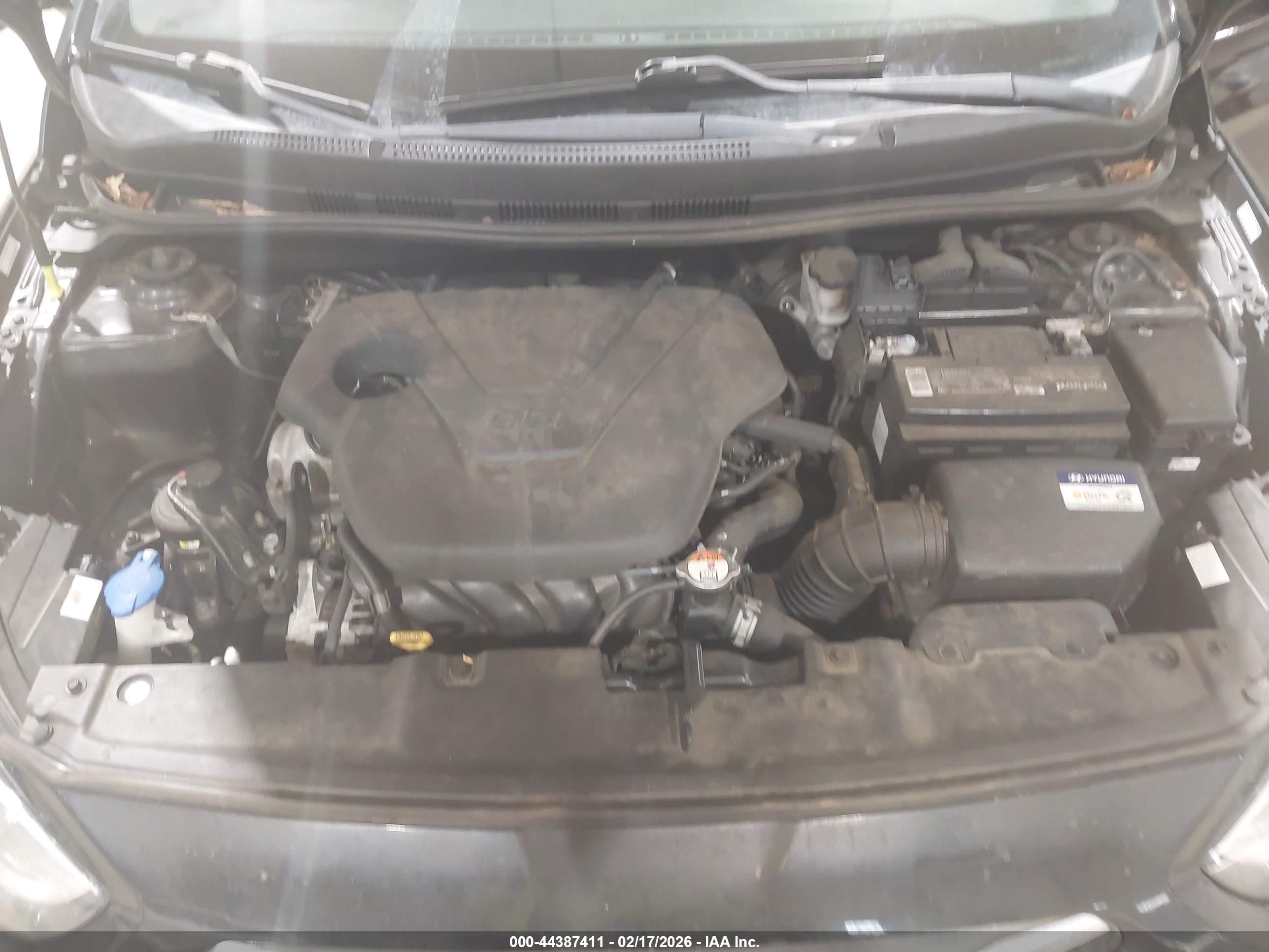 HYUNDAI ACCENT image 10