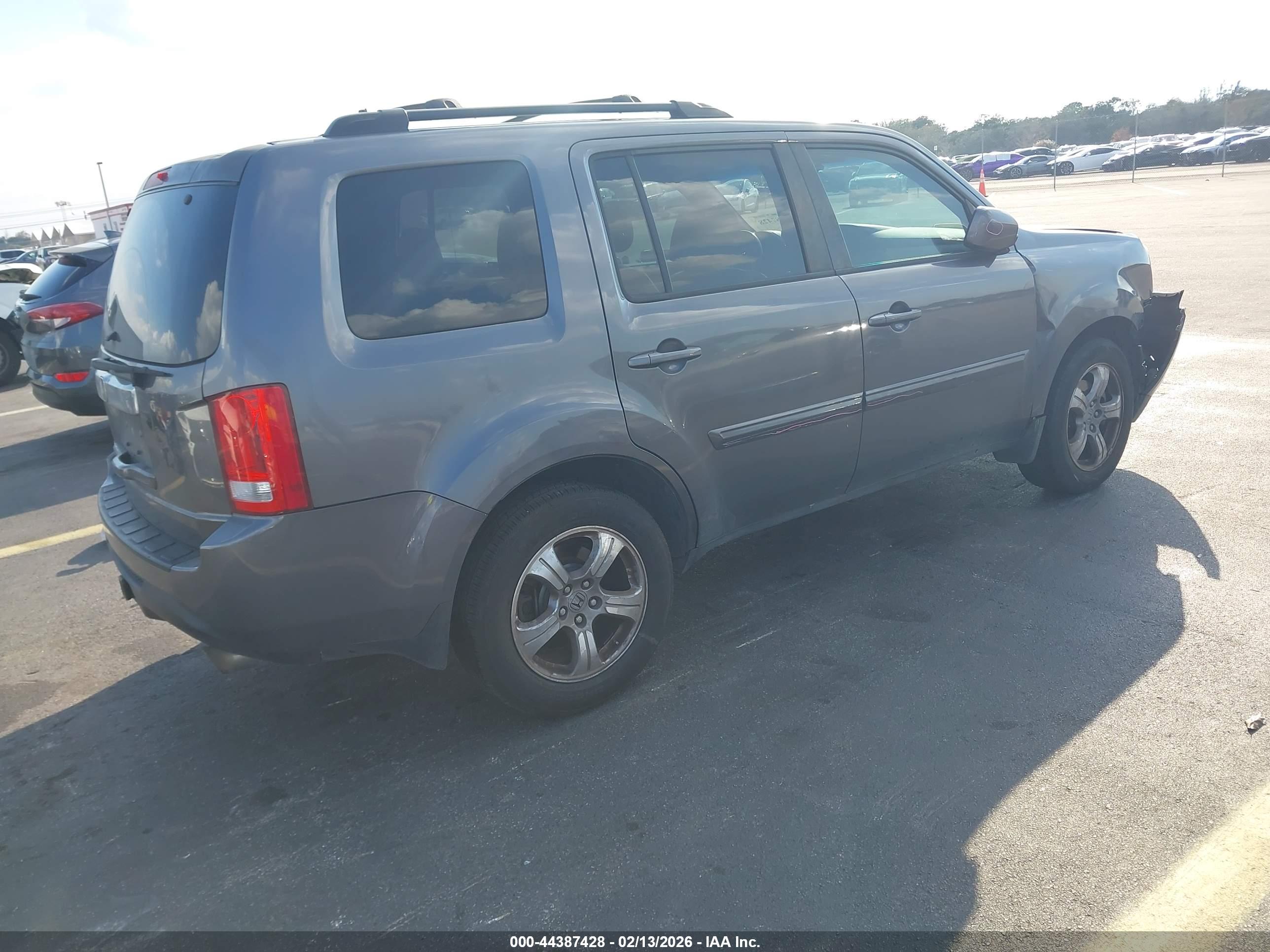 HONDA PILOT image 4