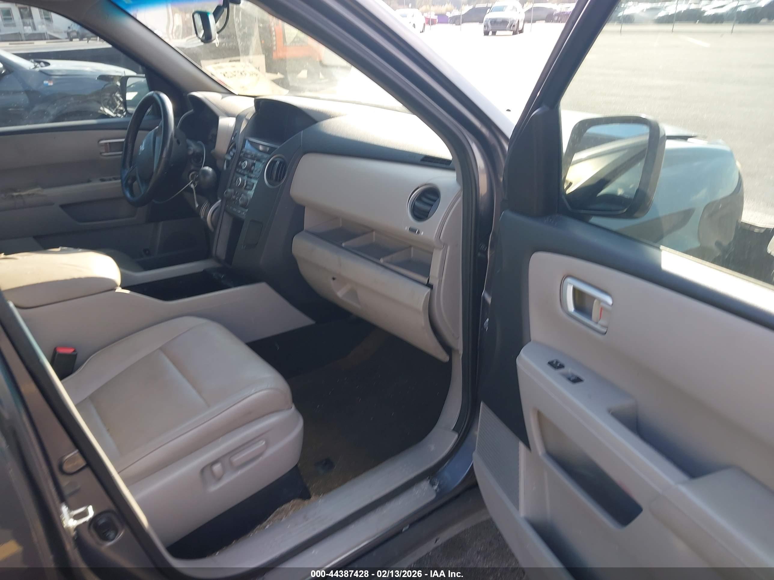 HONDA PILOT image 5