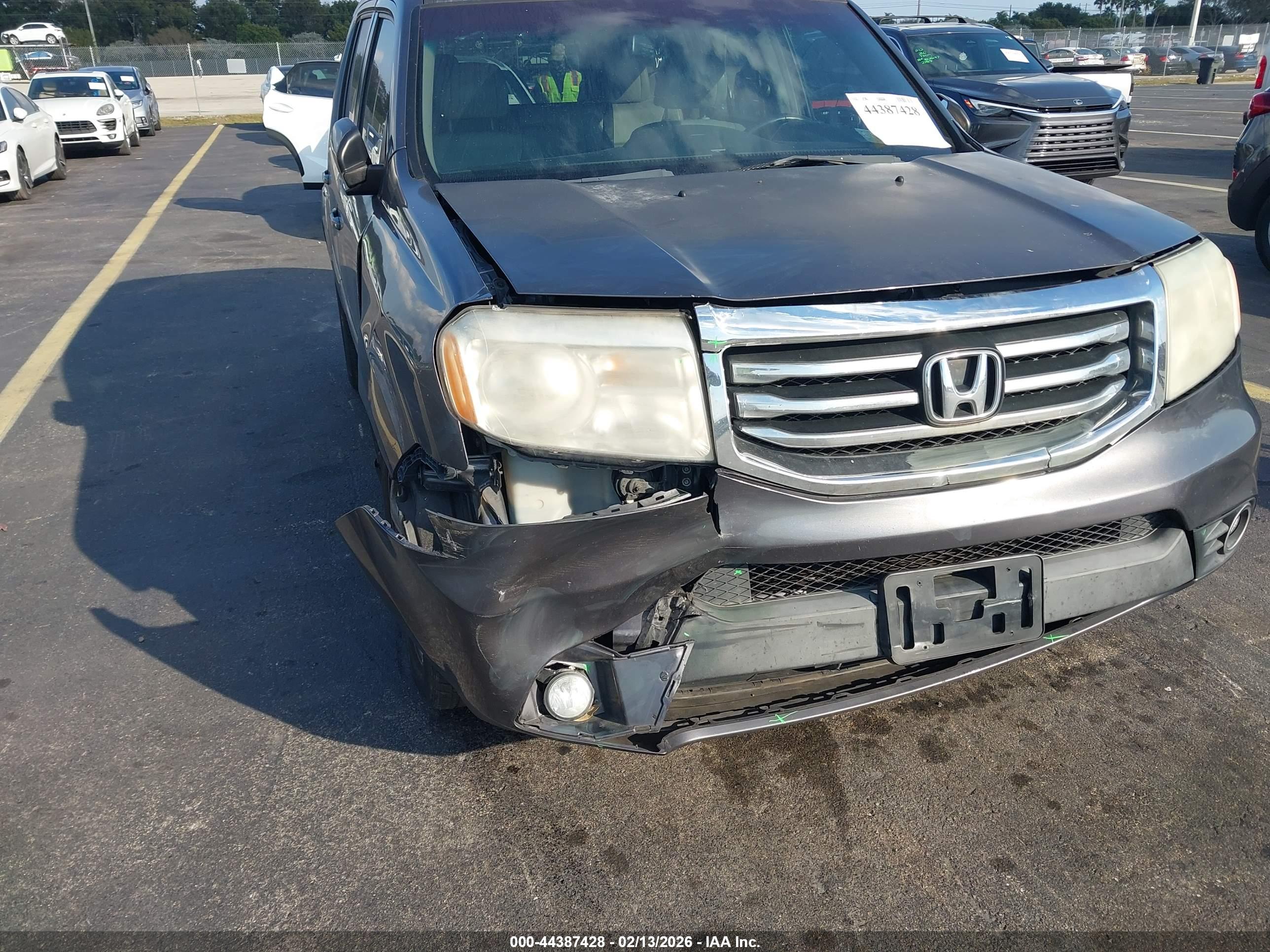 HONDA PILOT image 6