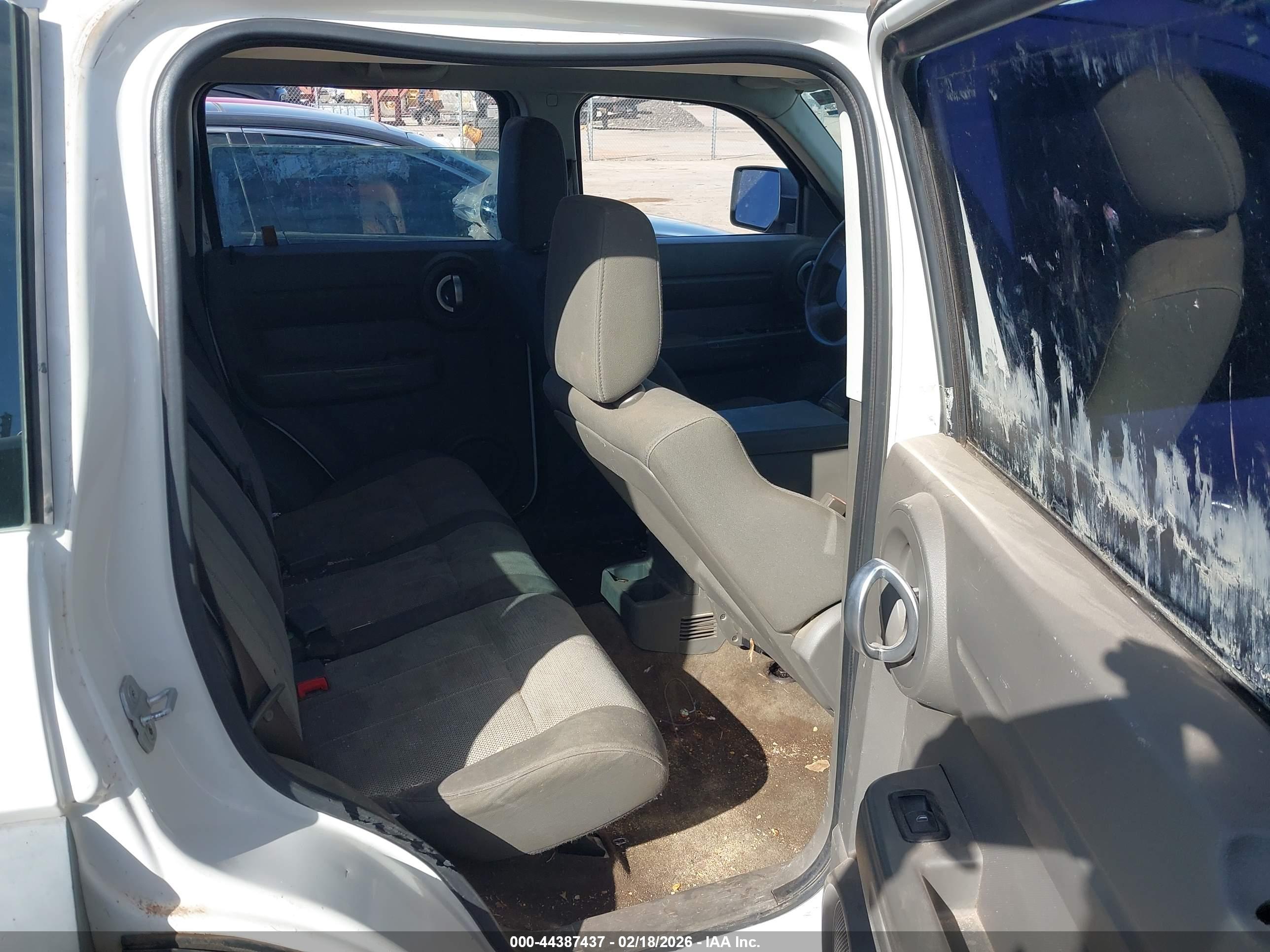 DODGE NITRO image 8