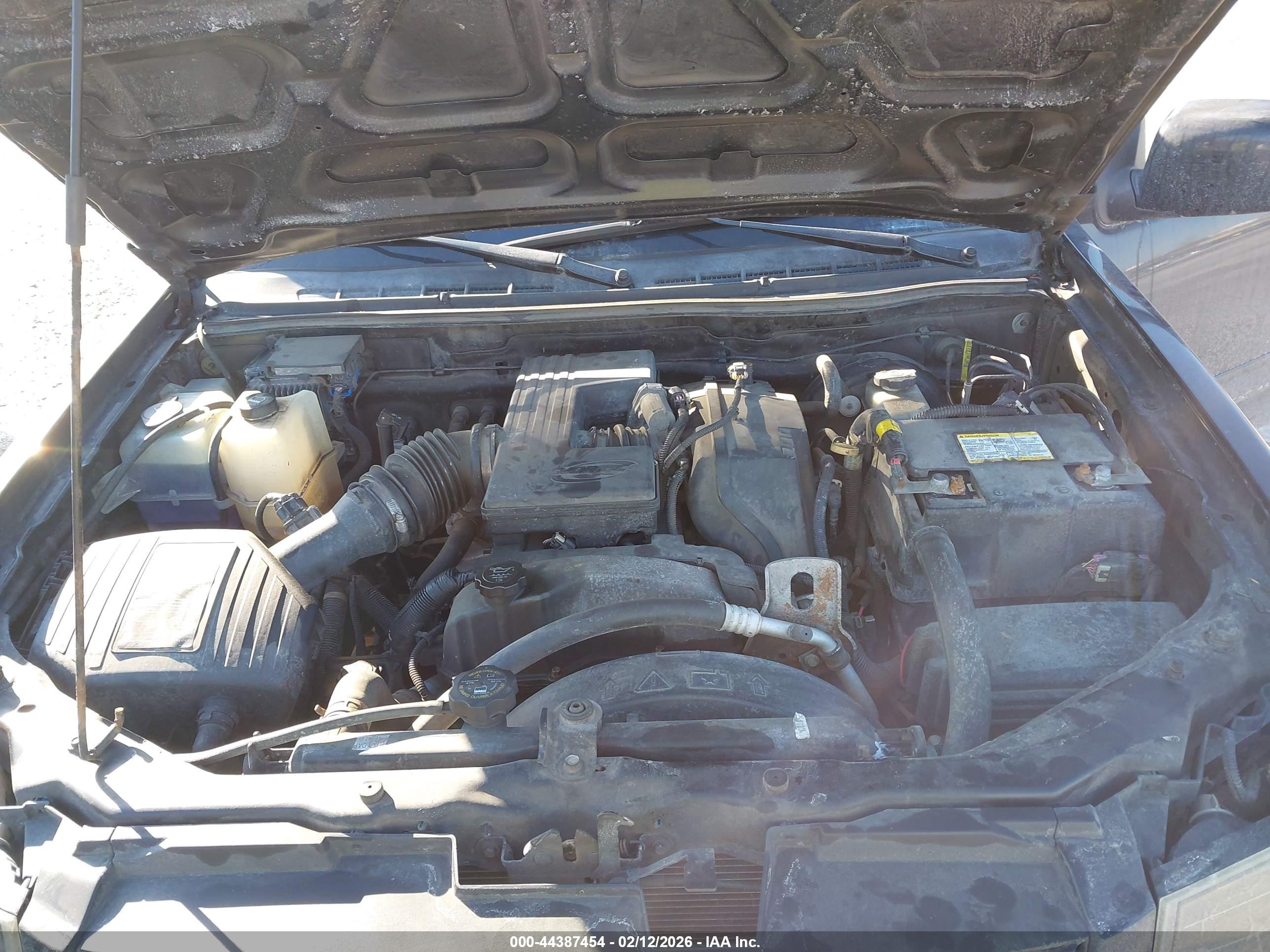CHEVROLET COLORADO image 10