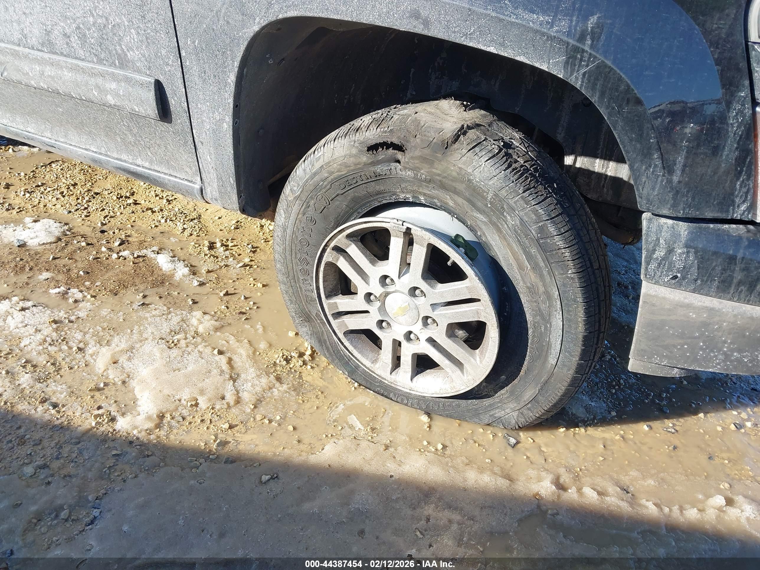 CHEVROLET COLORADO image 6