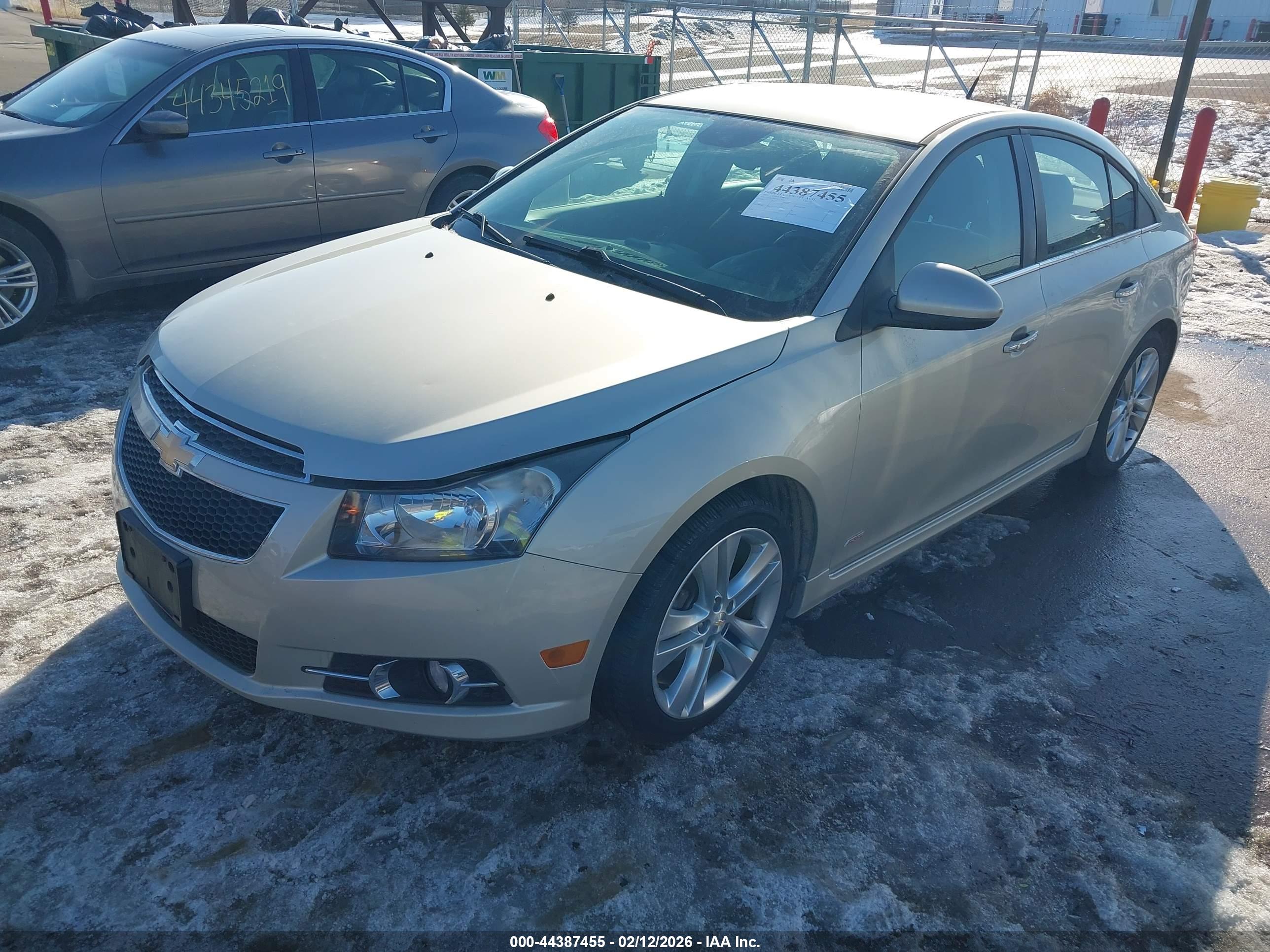 CHEVROLET CRUZE image 2