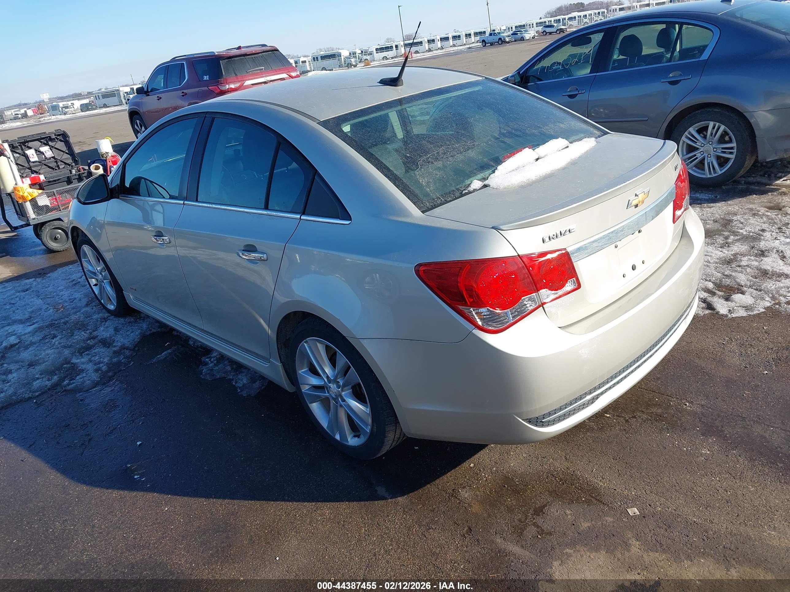 CHEVROLET CRUZE image 3