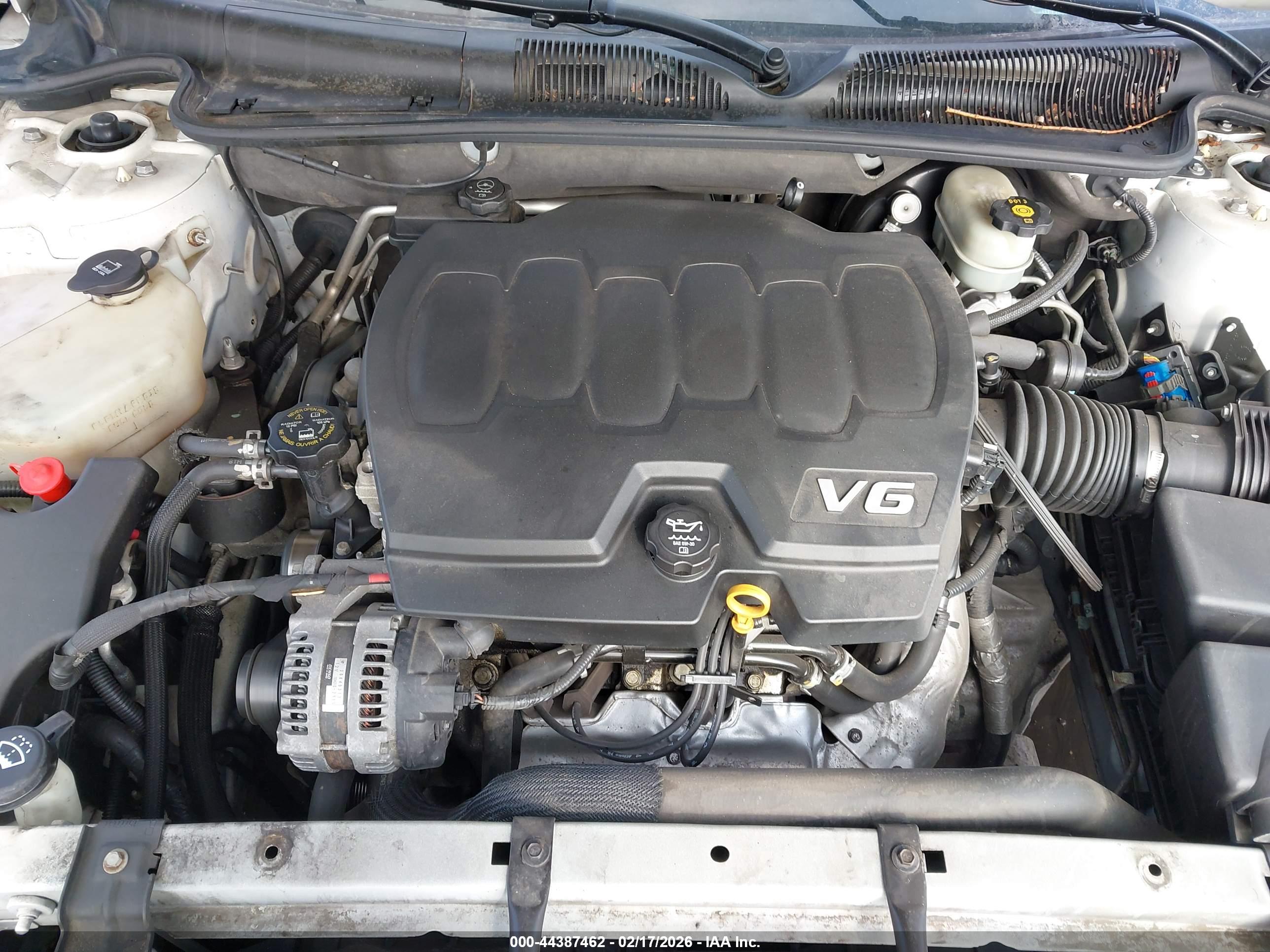 BUICK LUCERNE image 10