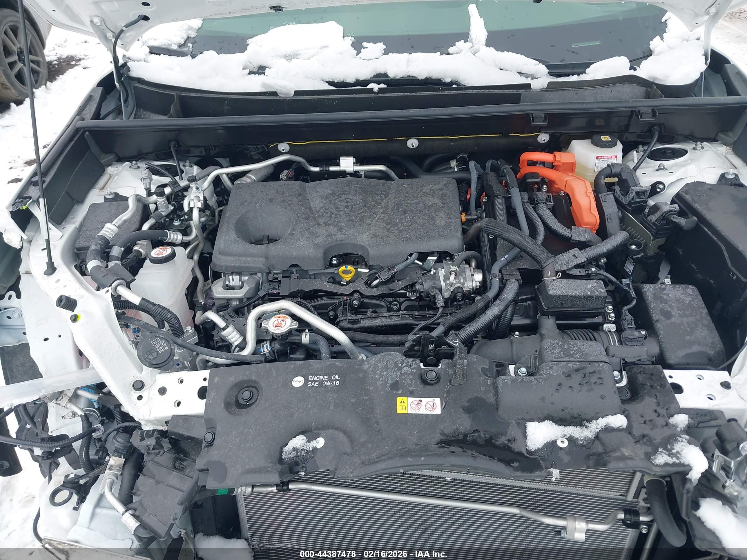 TOYOTA RAV4 image 10