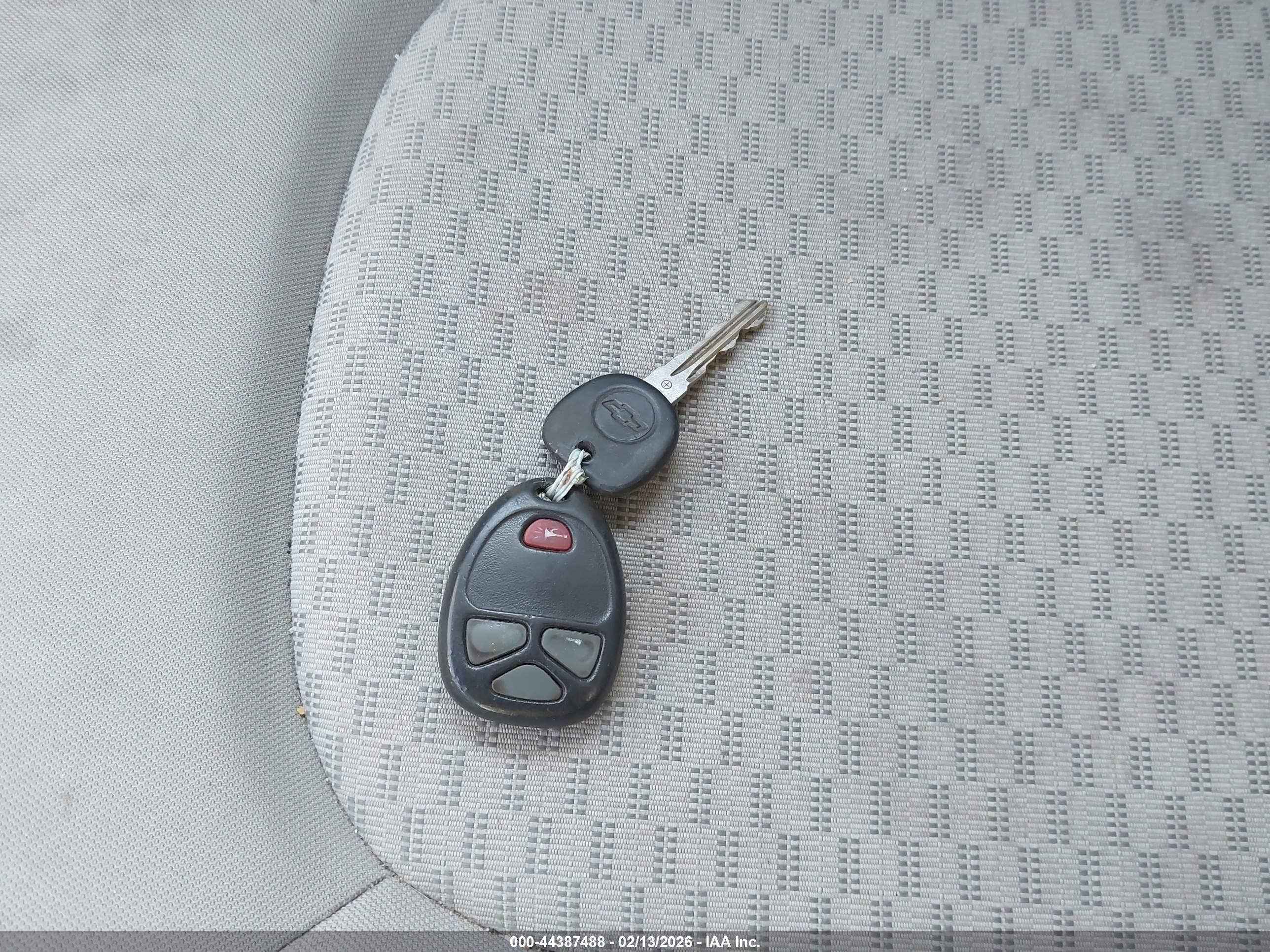 CHEVROLET HHR image 11