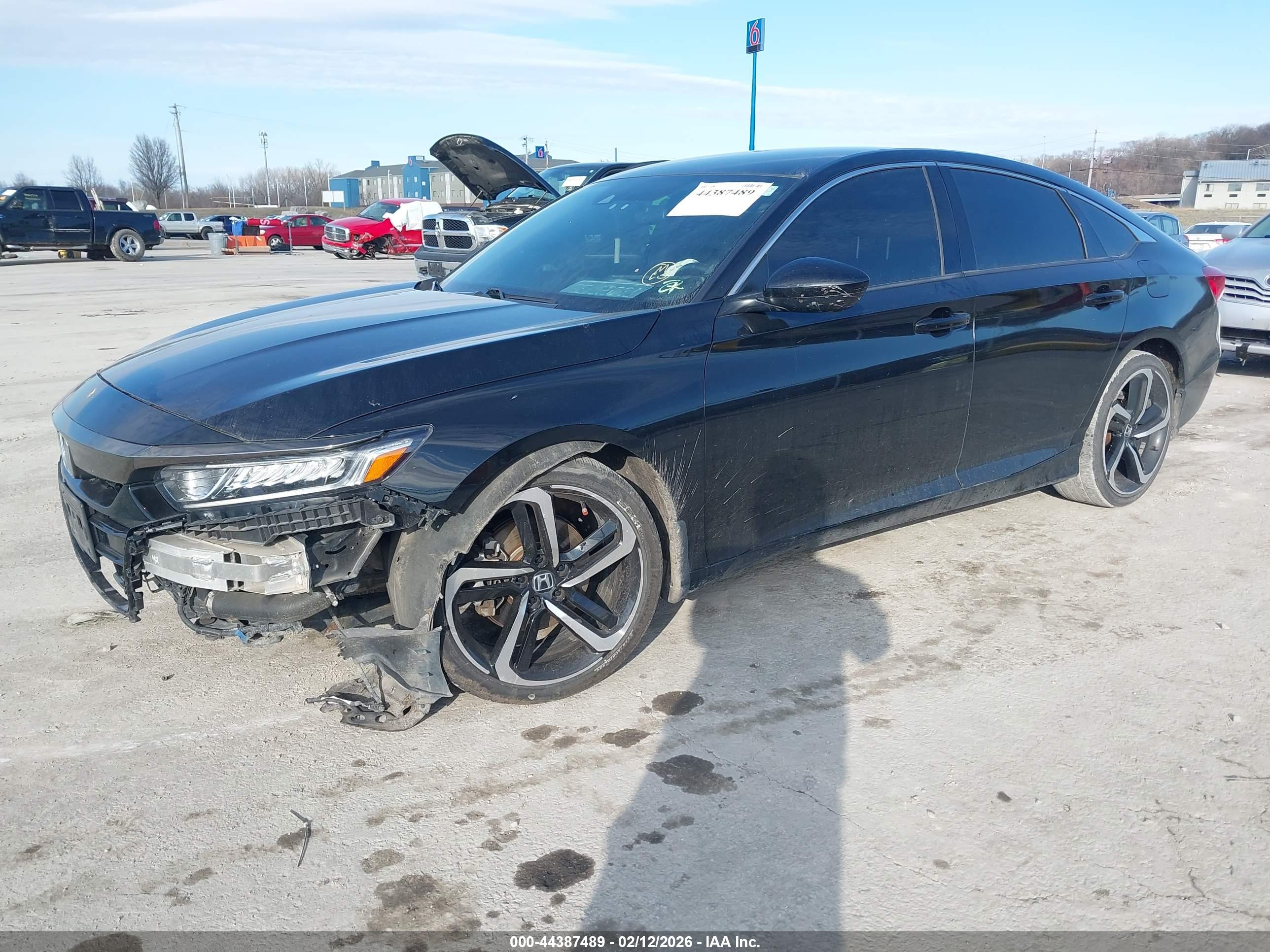 HONDA ACCORD image 2