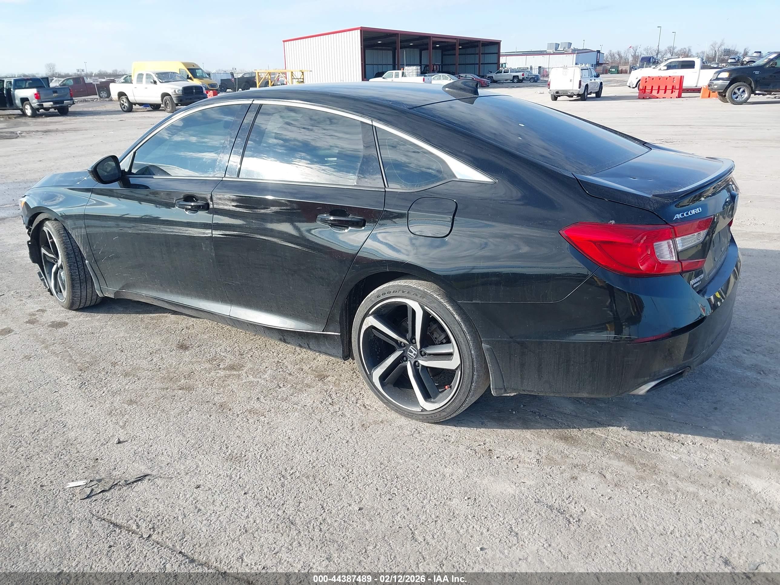 HONDA ACCORD image 3