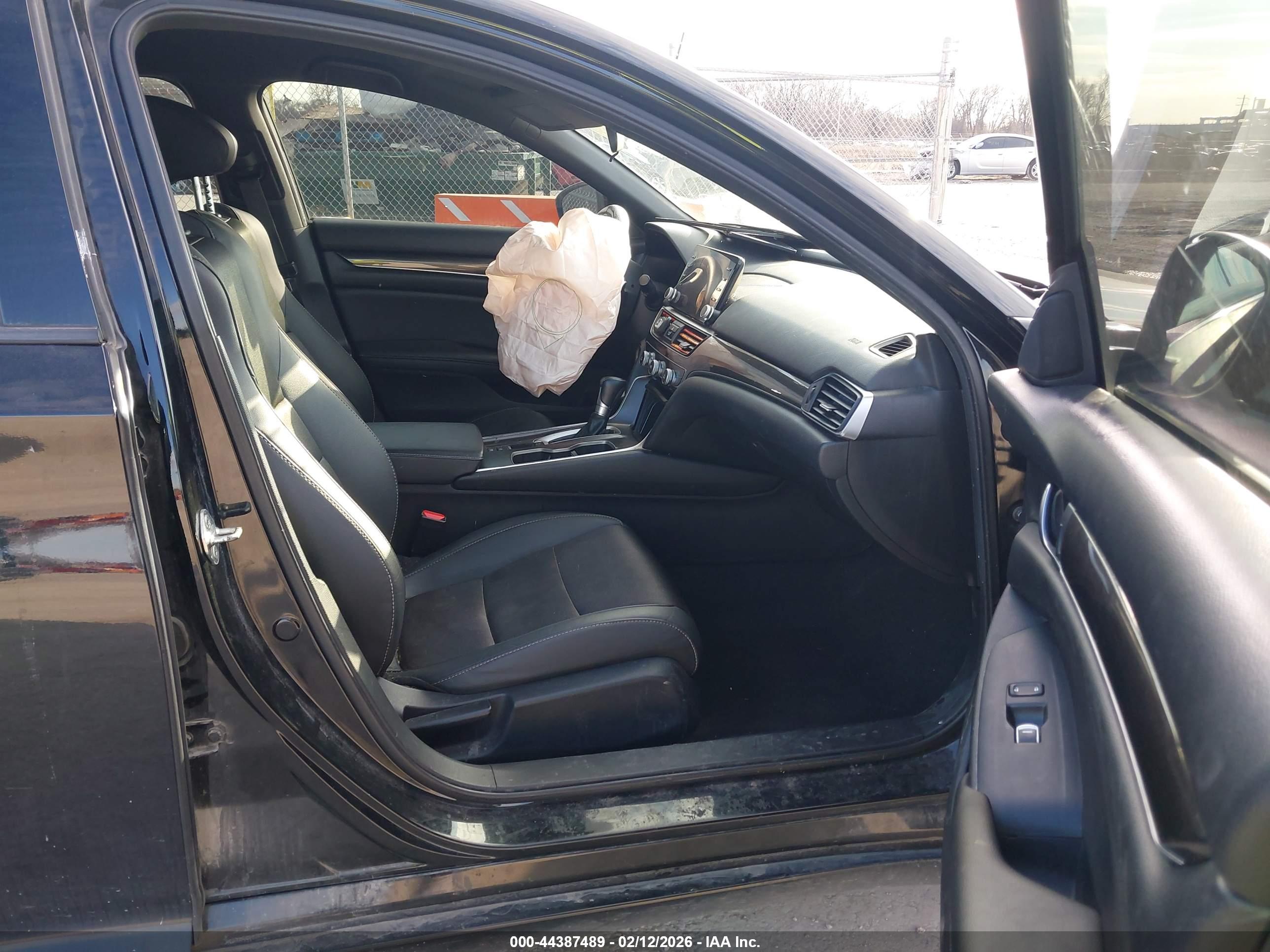 HONDA ACCORD image 5