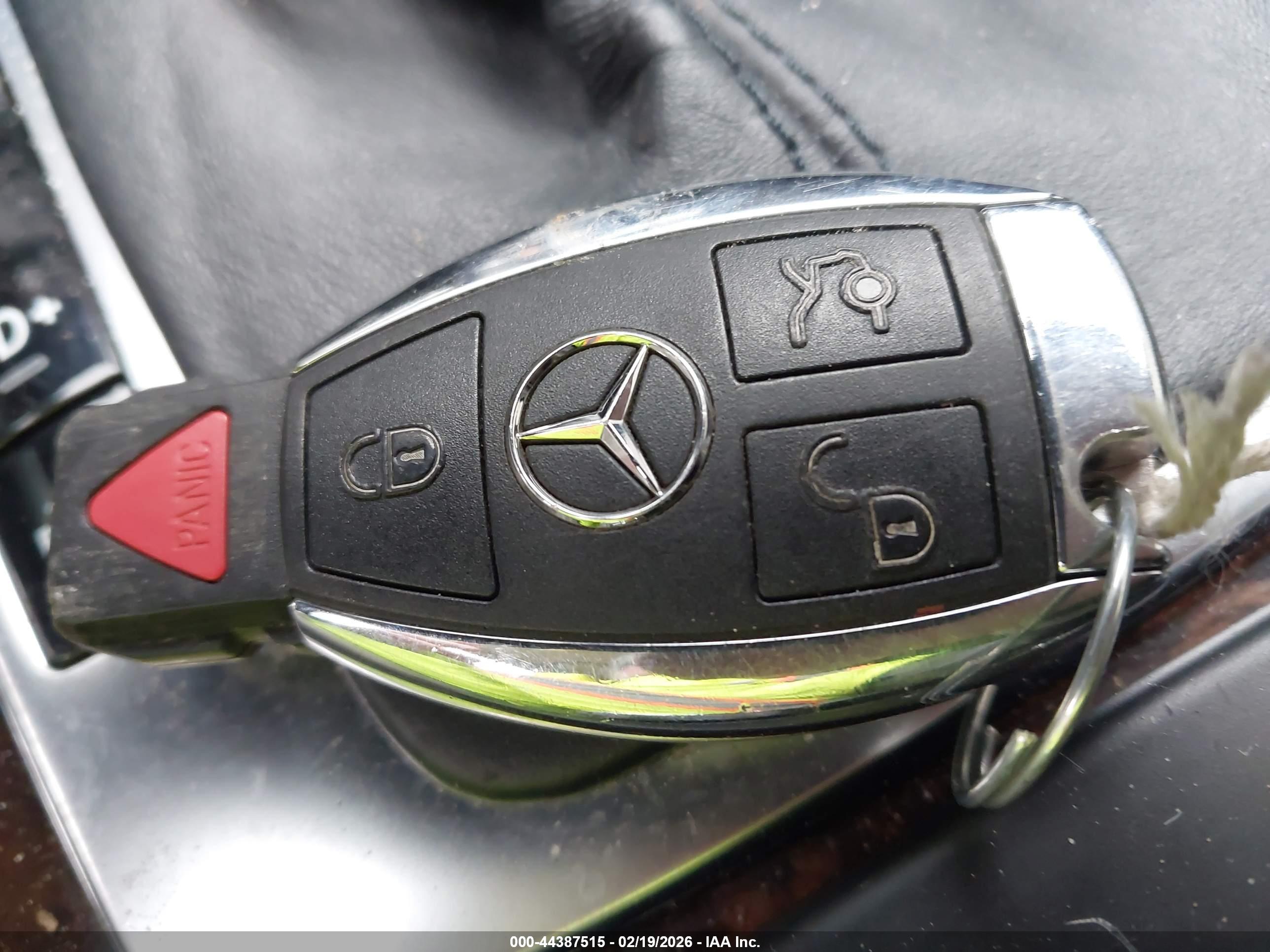 MERCEDES-BENZ C image 11