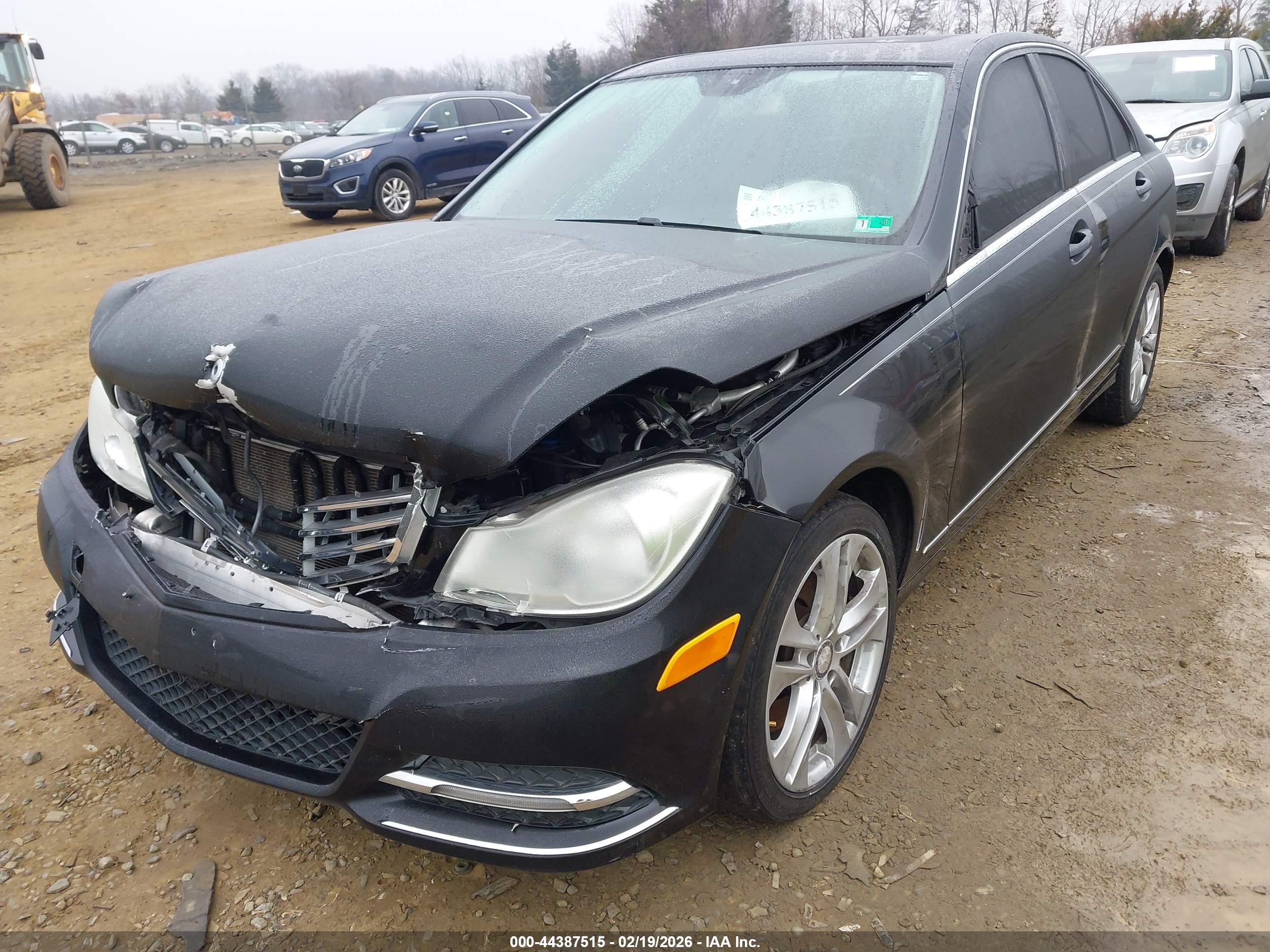 MERCEDES-BENZ C image 2