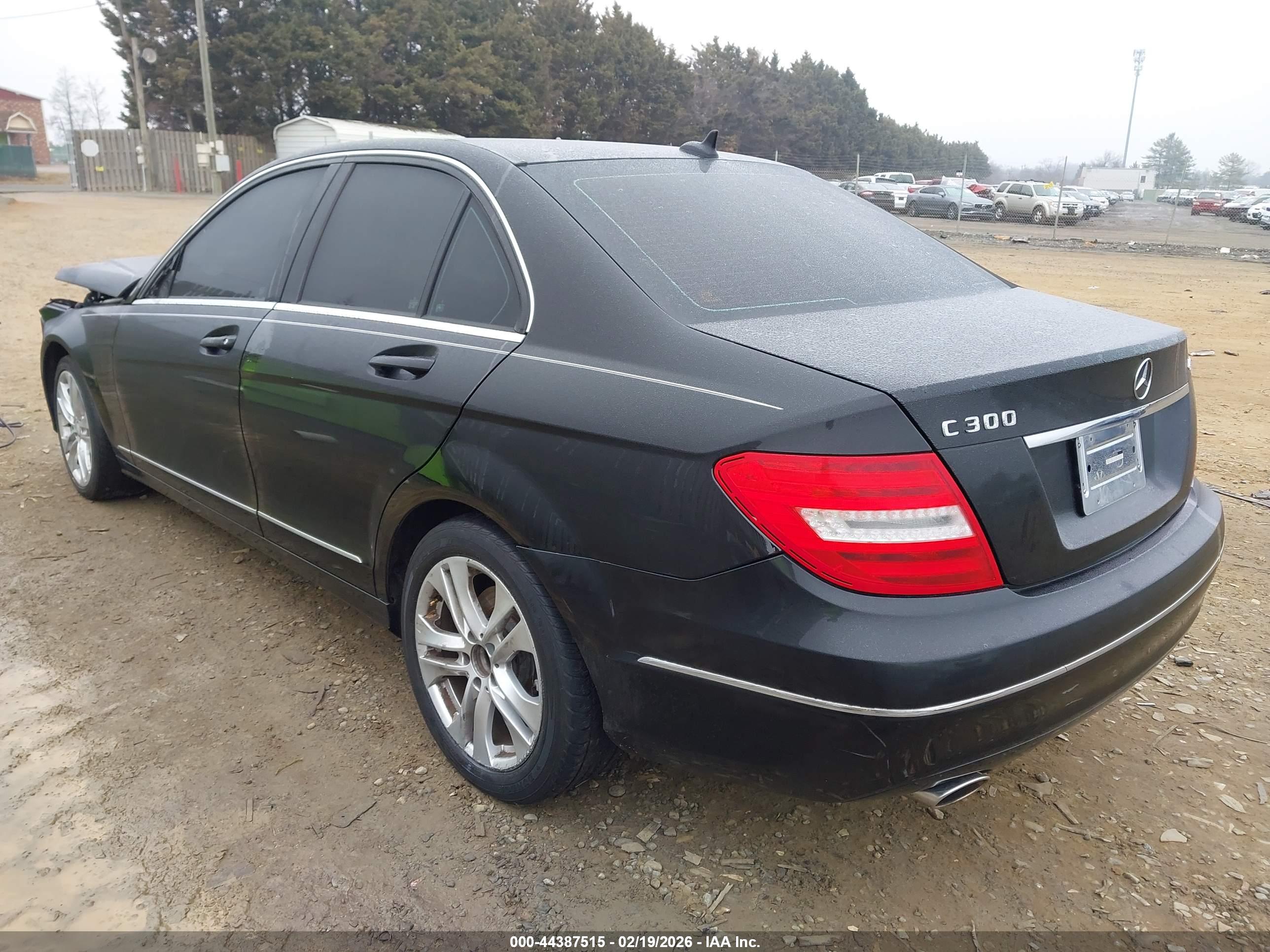 MERCEDES-BENZ C image 3