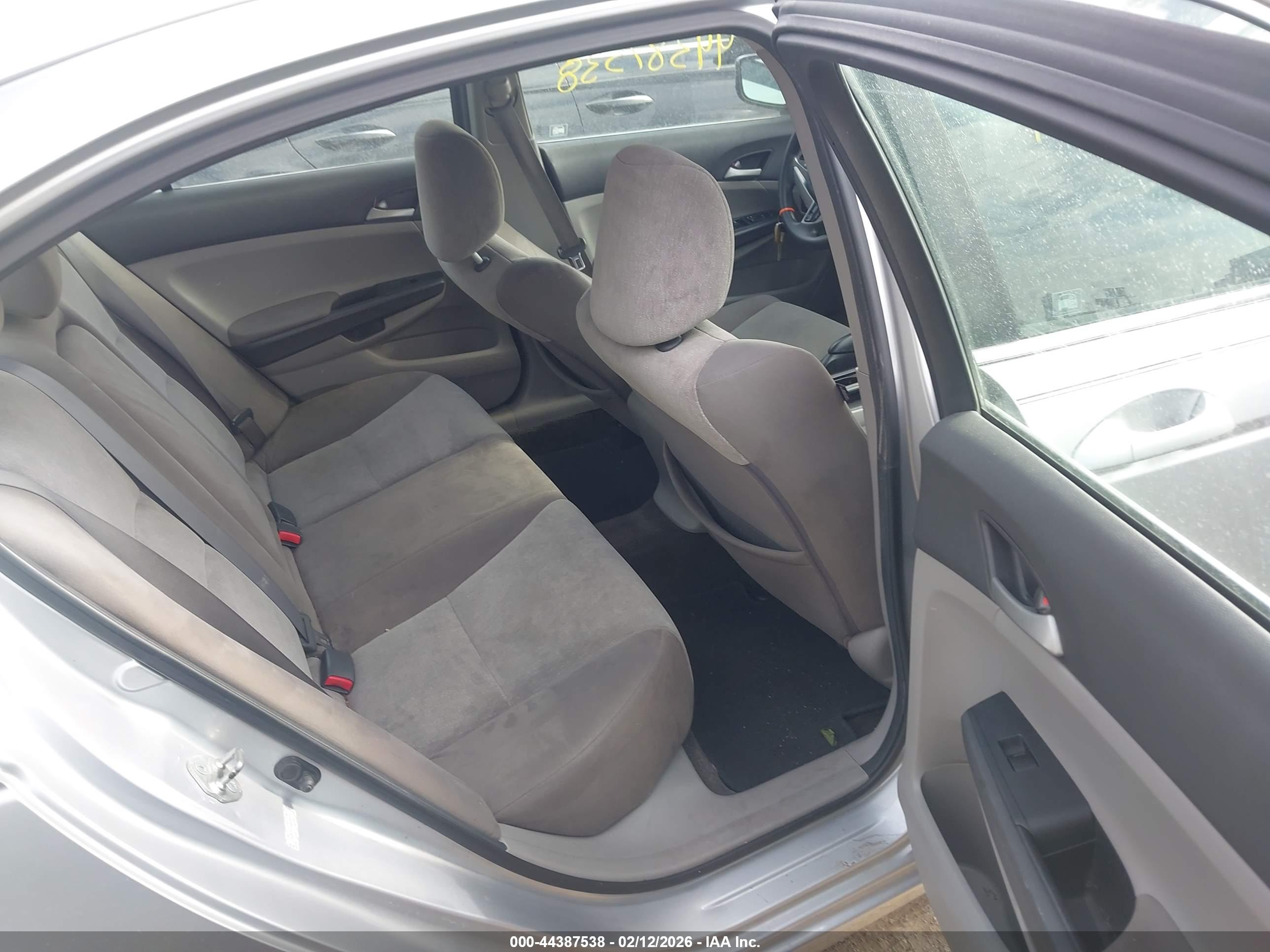 HONDA ACCORD image 8