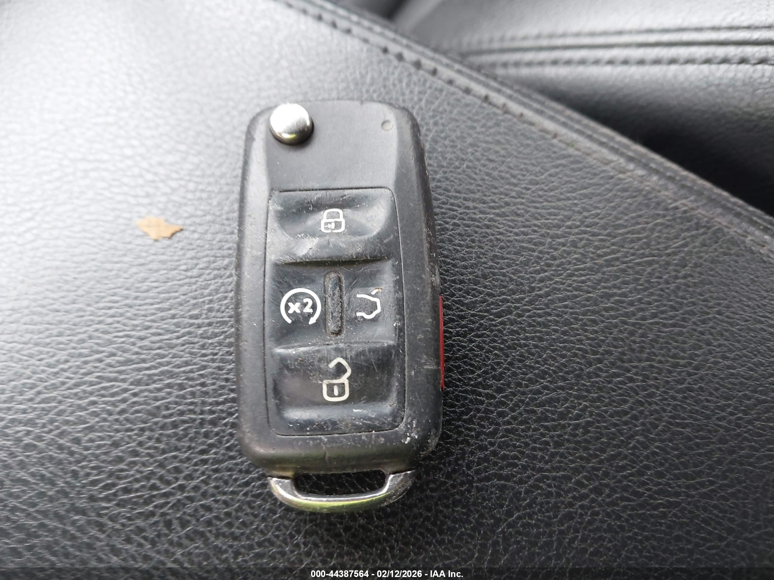 VOLKSWAGEN PASSAT image 11