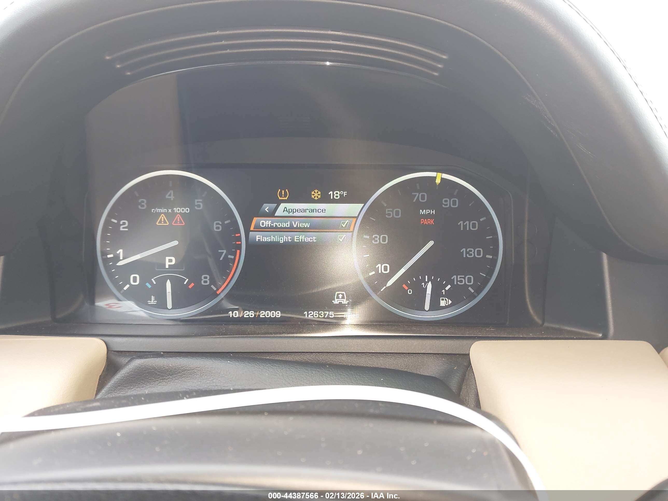LAND ROVER image 7